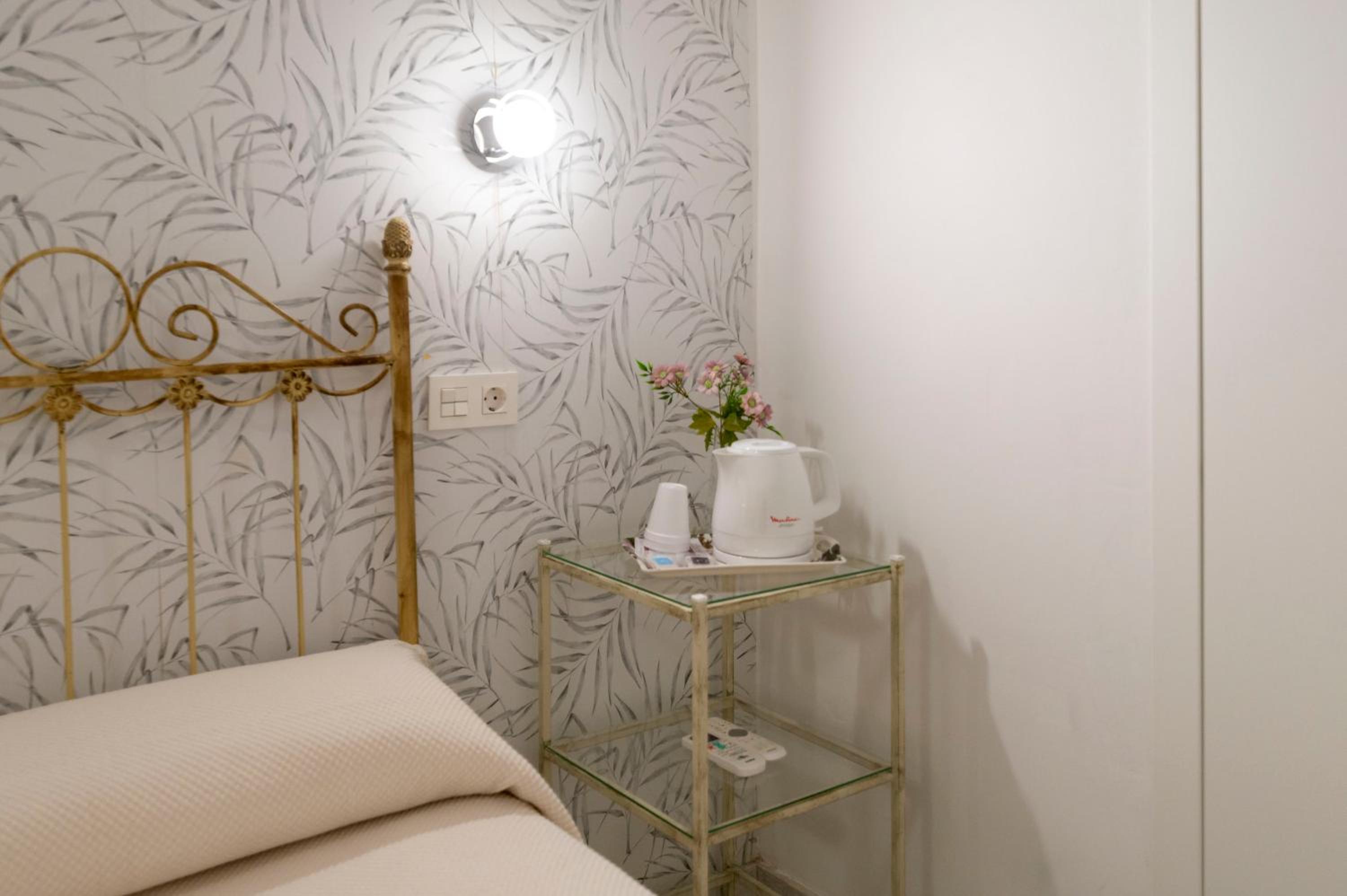 Standard Quadruple Room - Photo 3
