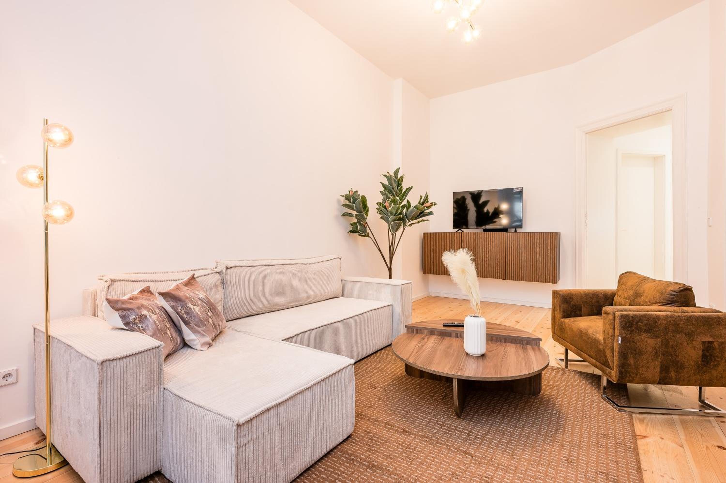 Superior One-Bedroom Apartment photo 1