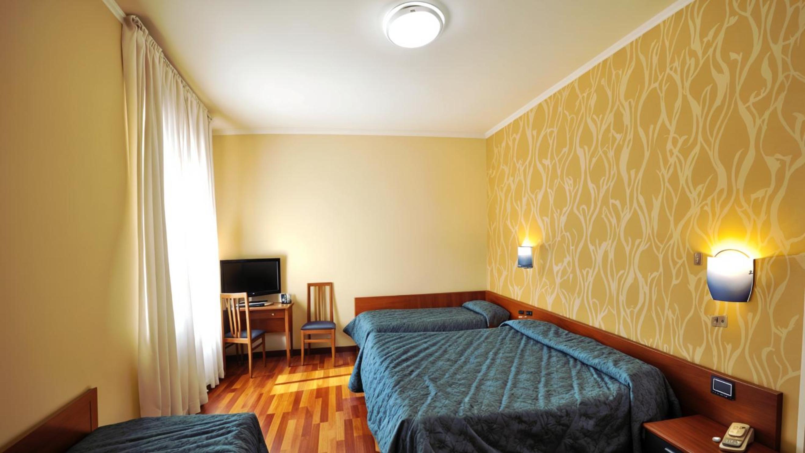 Standard Quadruple Room photo 2