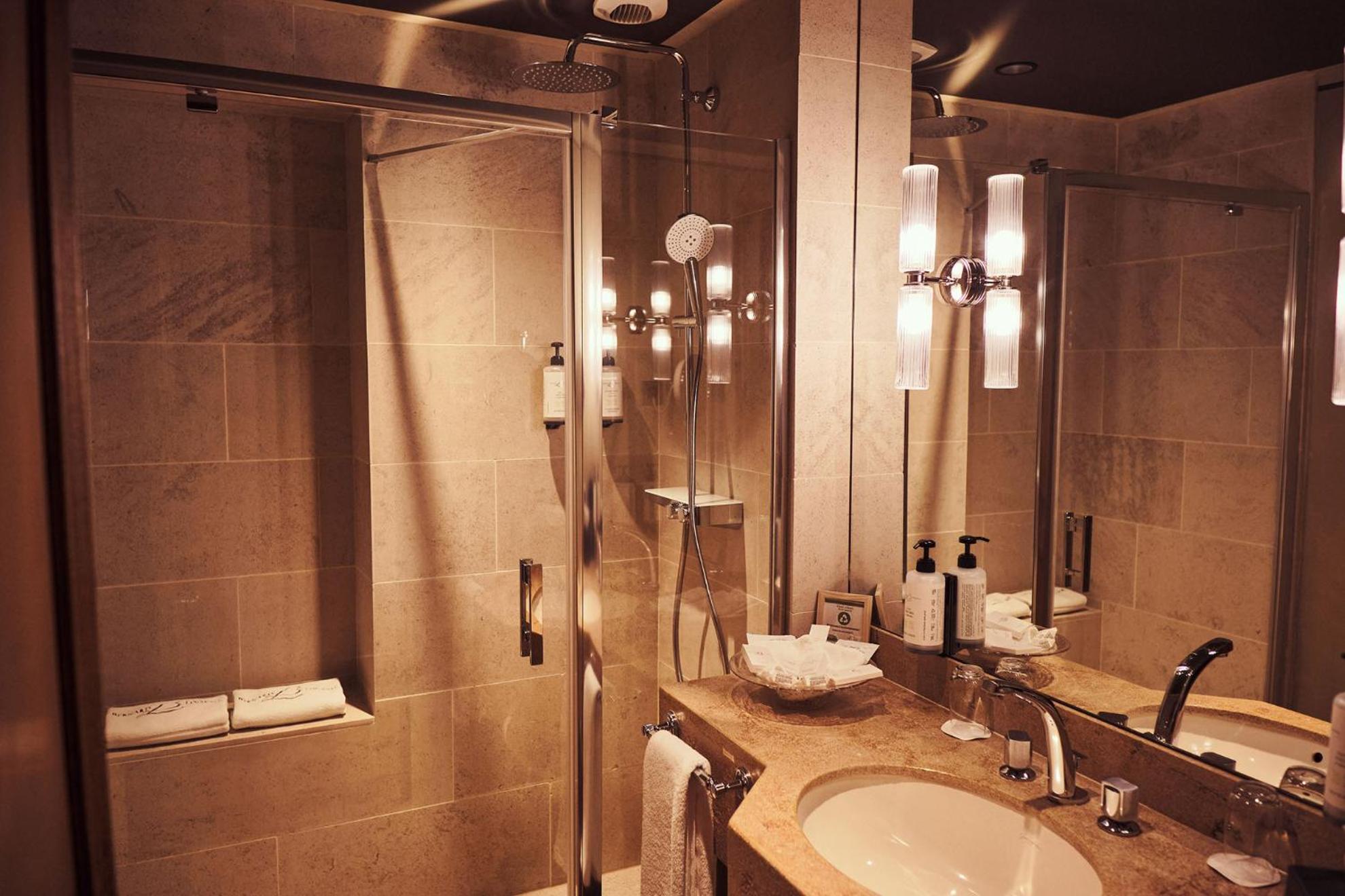 Superior Double Room - Photo 2