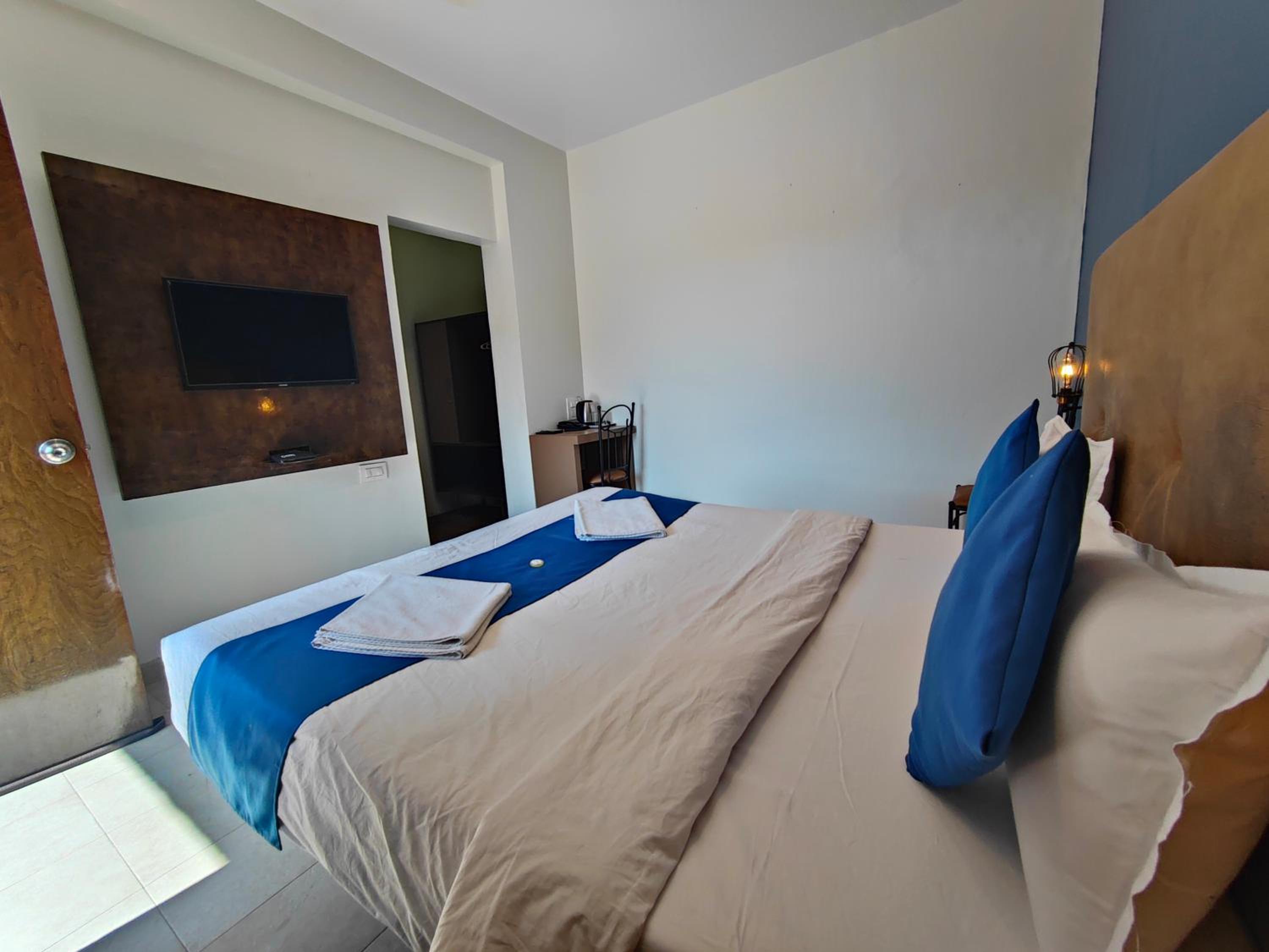 Deluxe Room - Photo 2