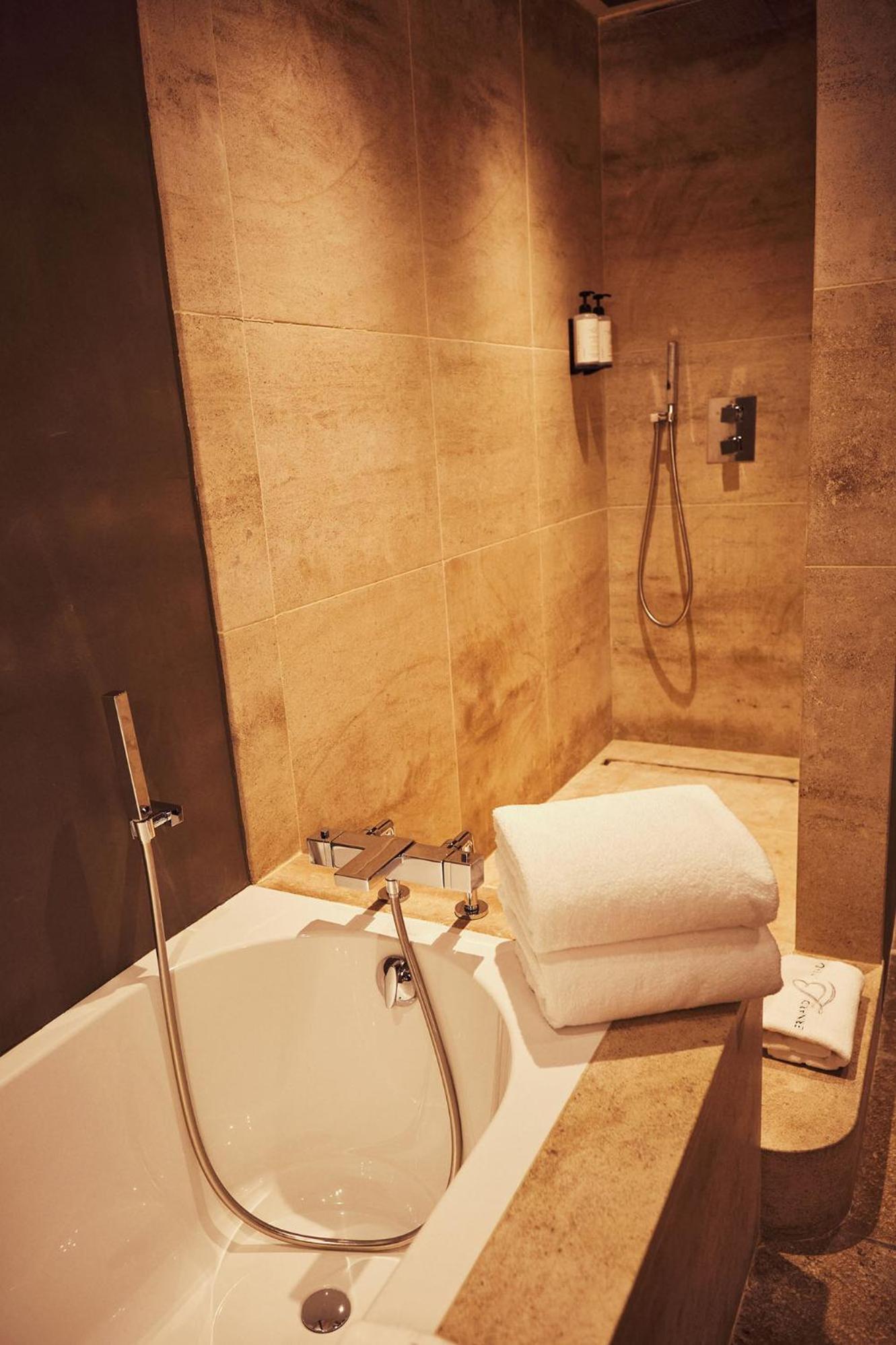 Junior Suite - Photo 3