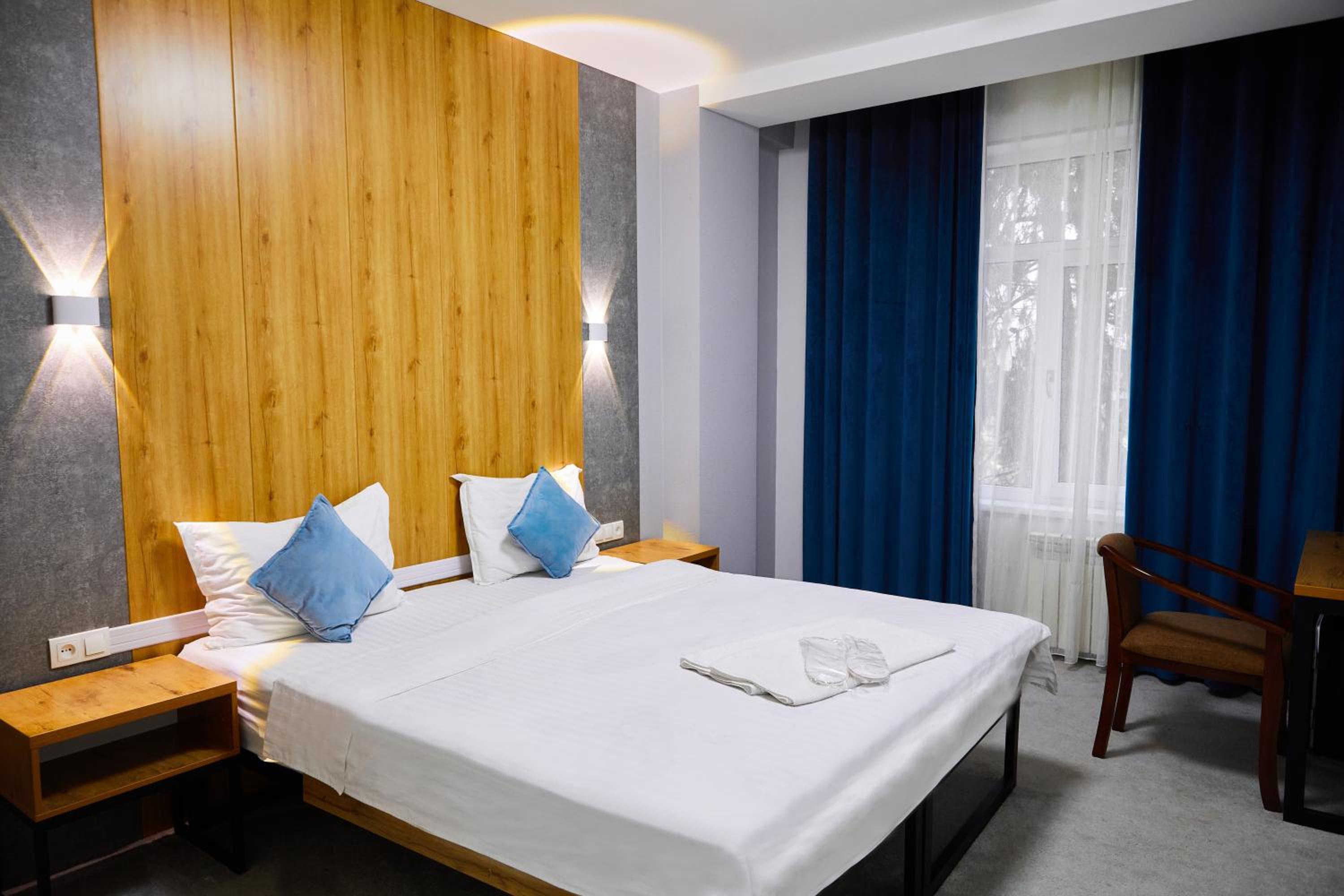 Deluxe Double Room photo 3
