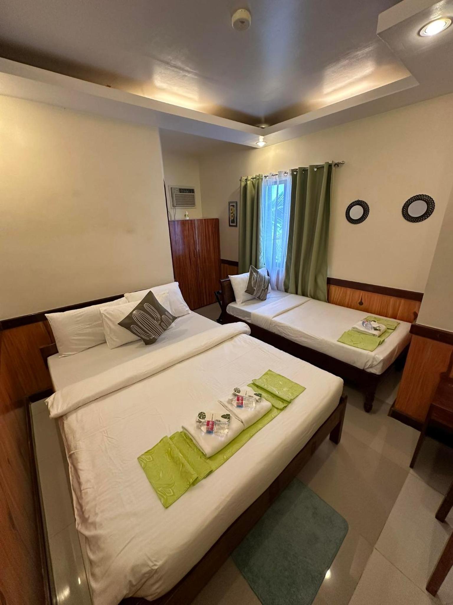 Triple Room with Seaview photo 1