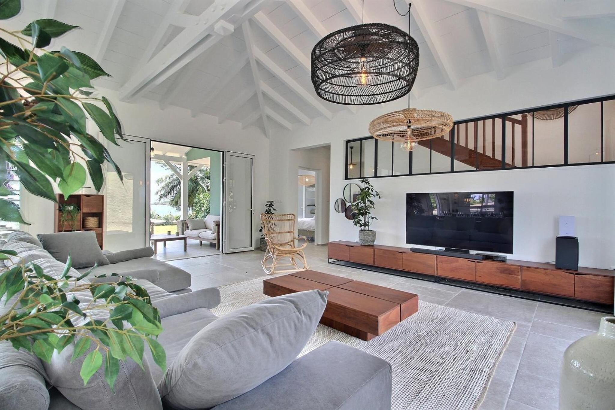 Villa photo 1