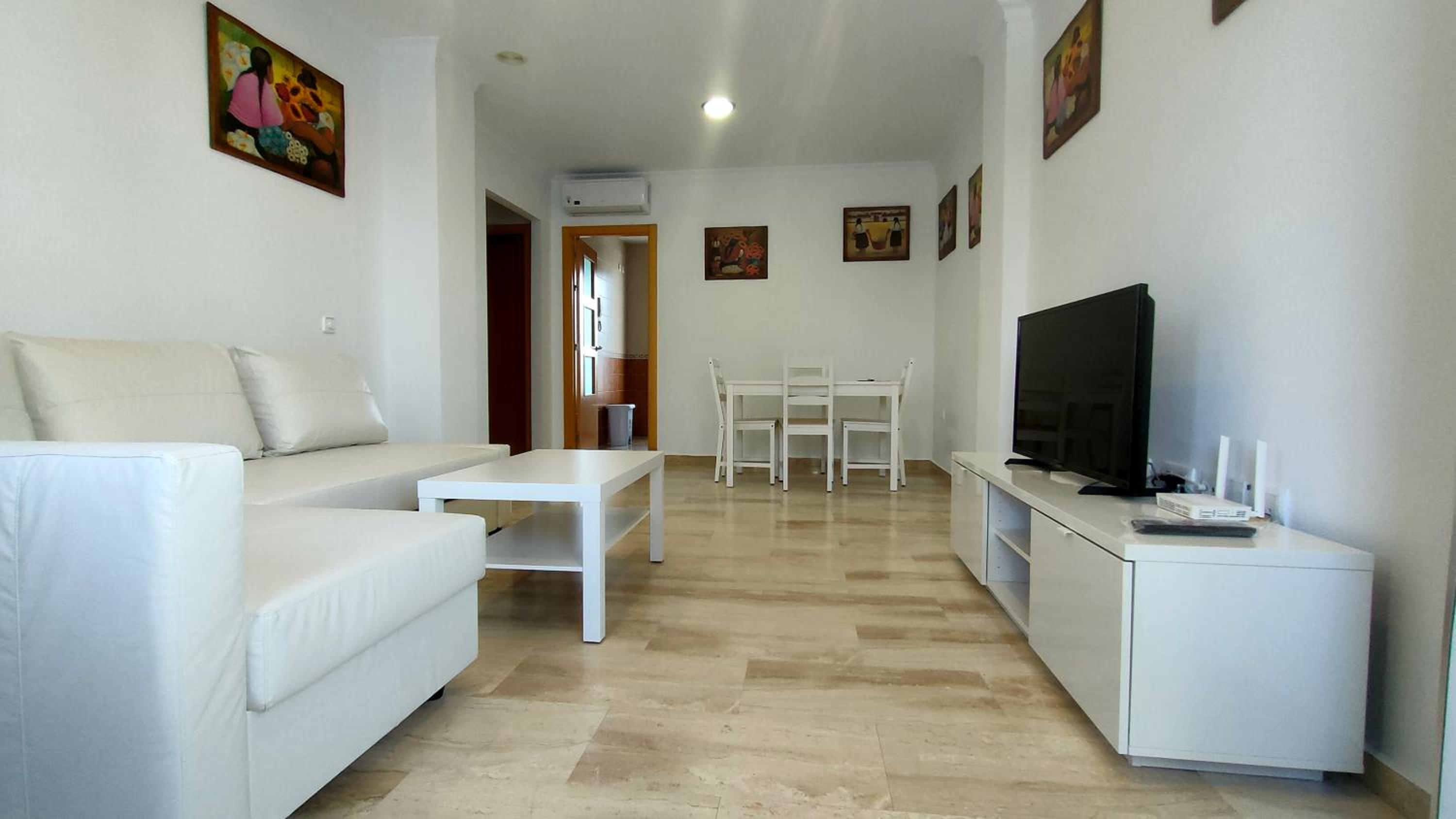 Apartamento de Dos Habitaciones con Terraza