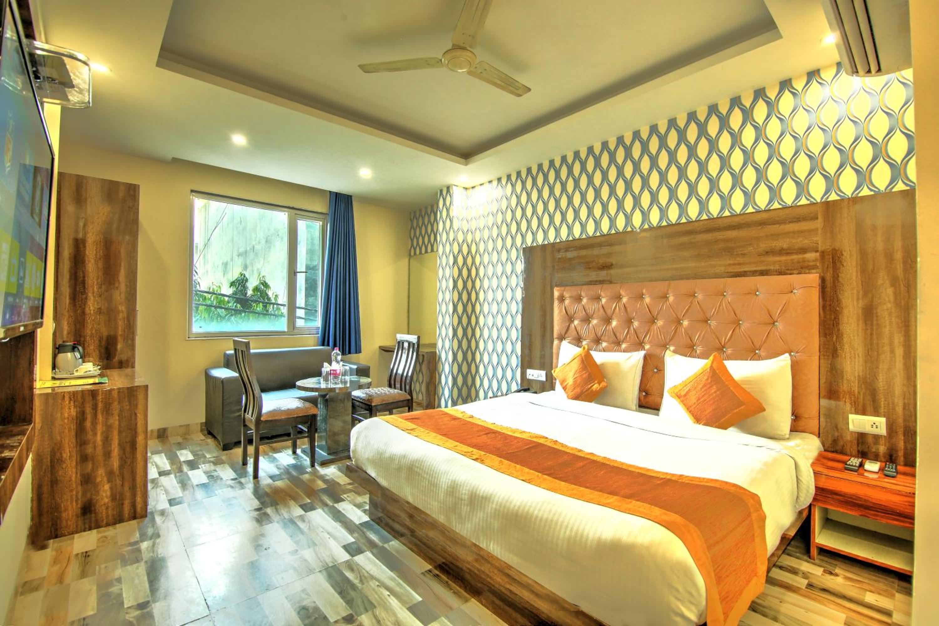 Superior King Room