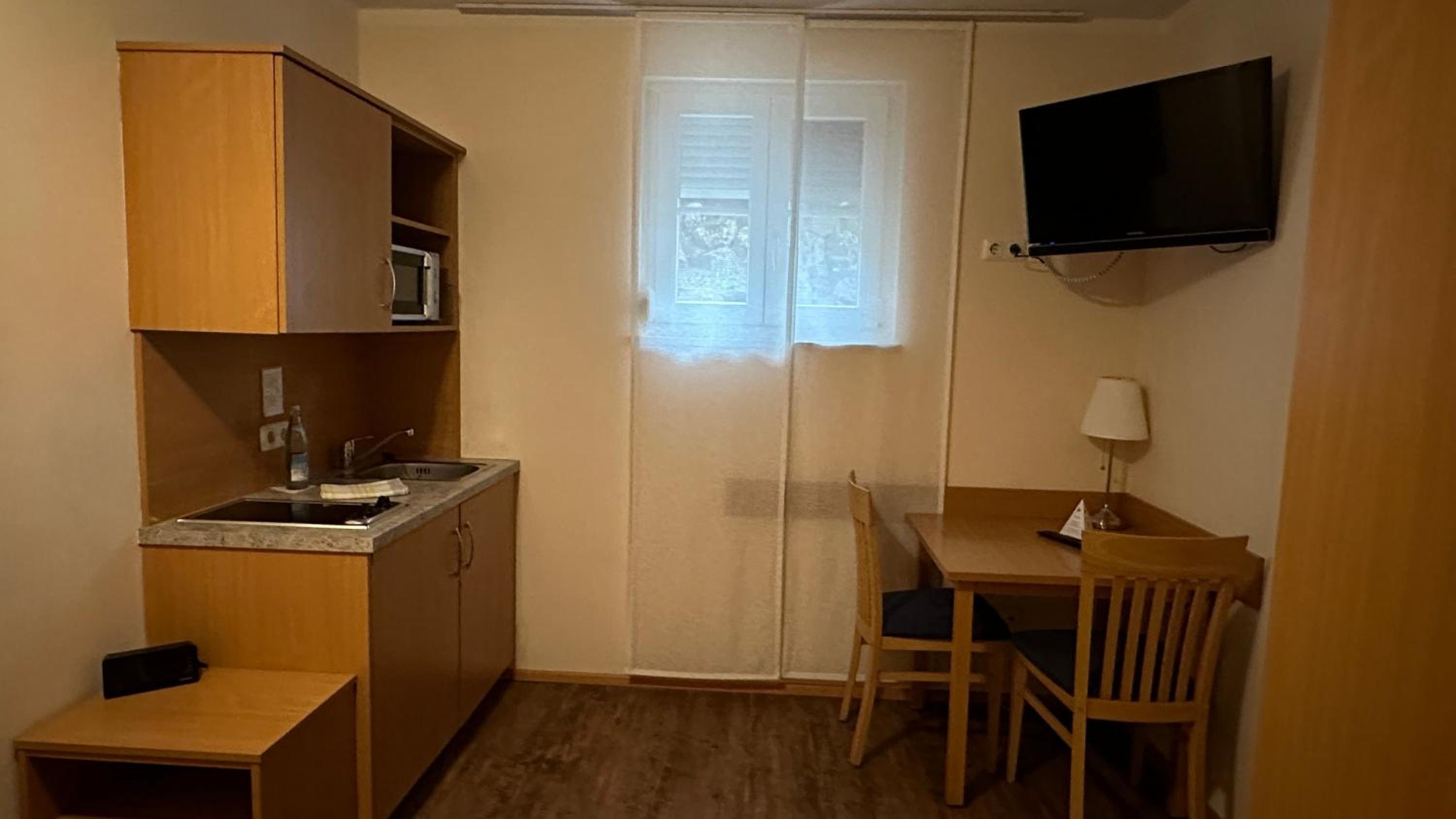 Budget Single Room photo 2