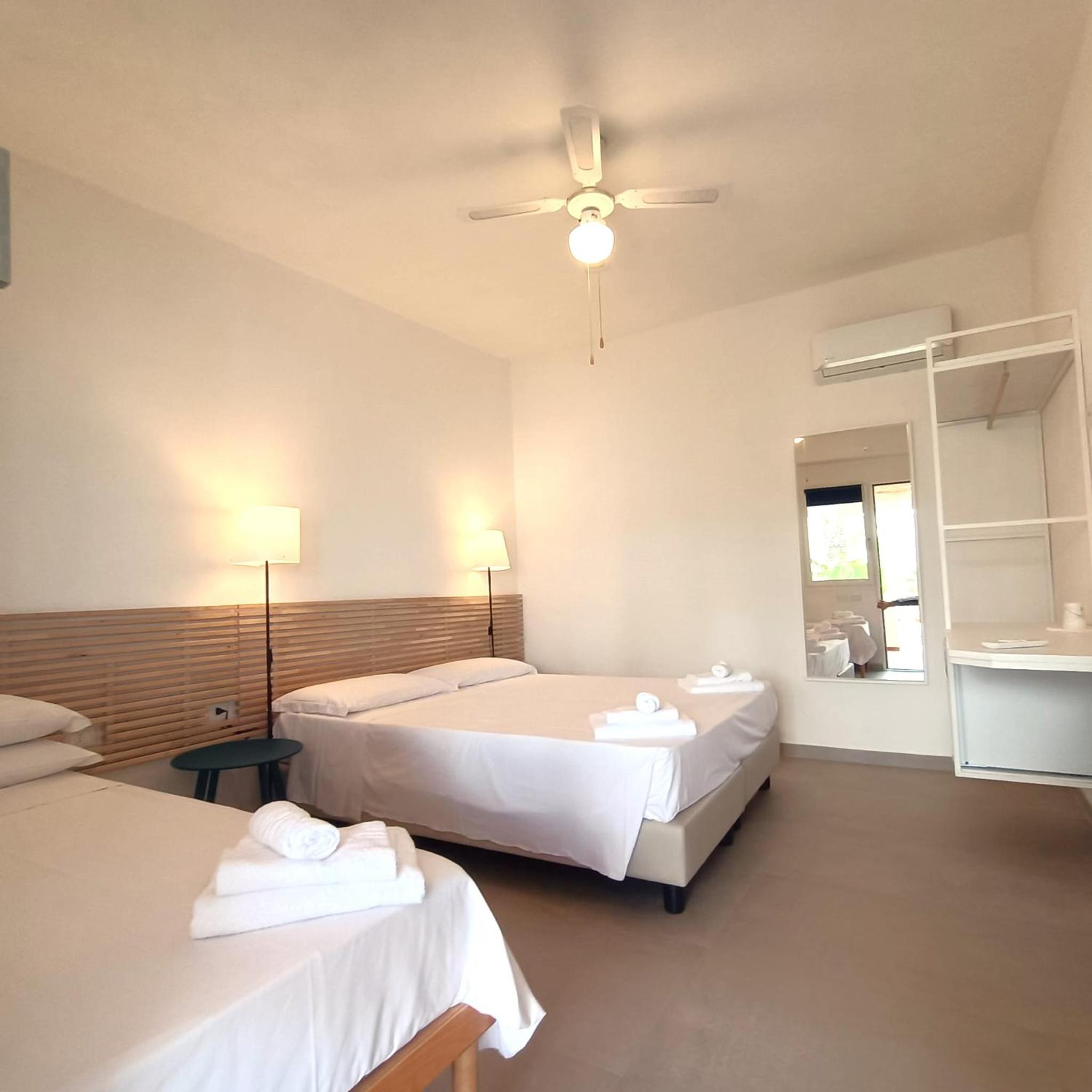 Standard Triple Room with Sea View