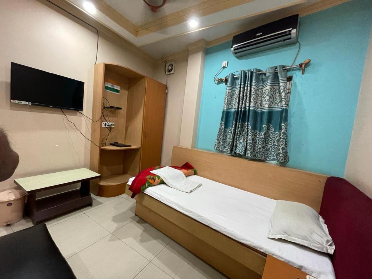 Single Room photo 3