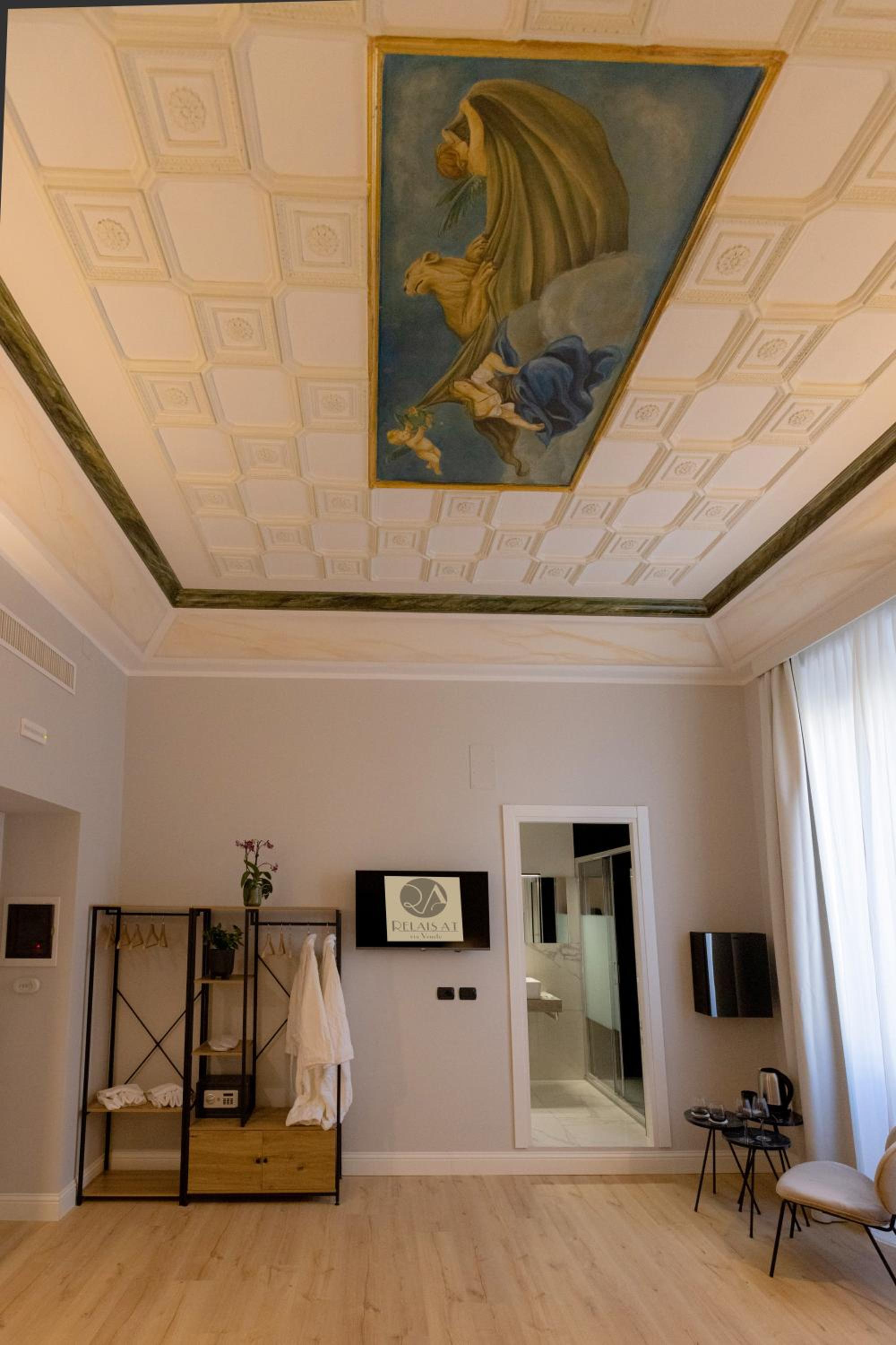 Luxury Triple Room photo 3