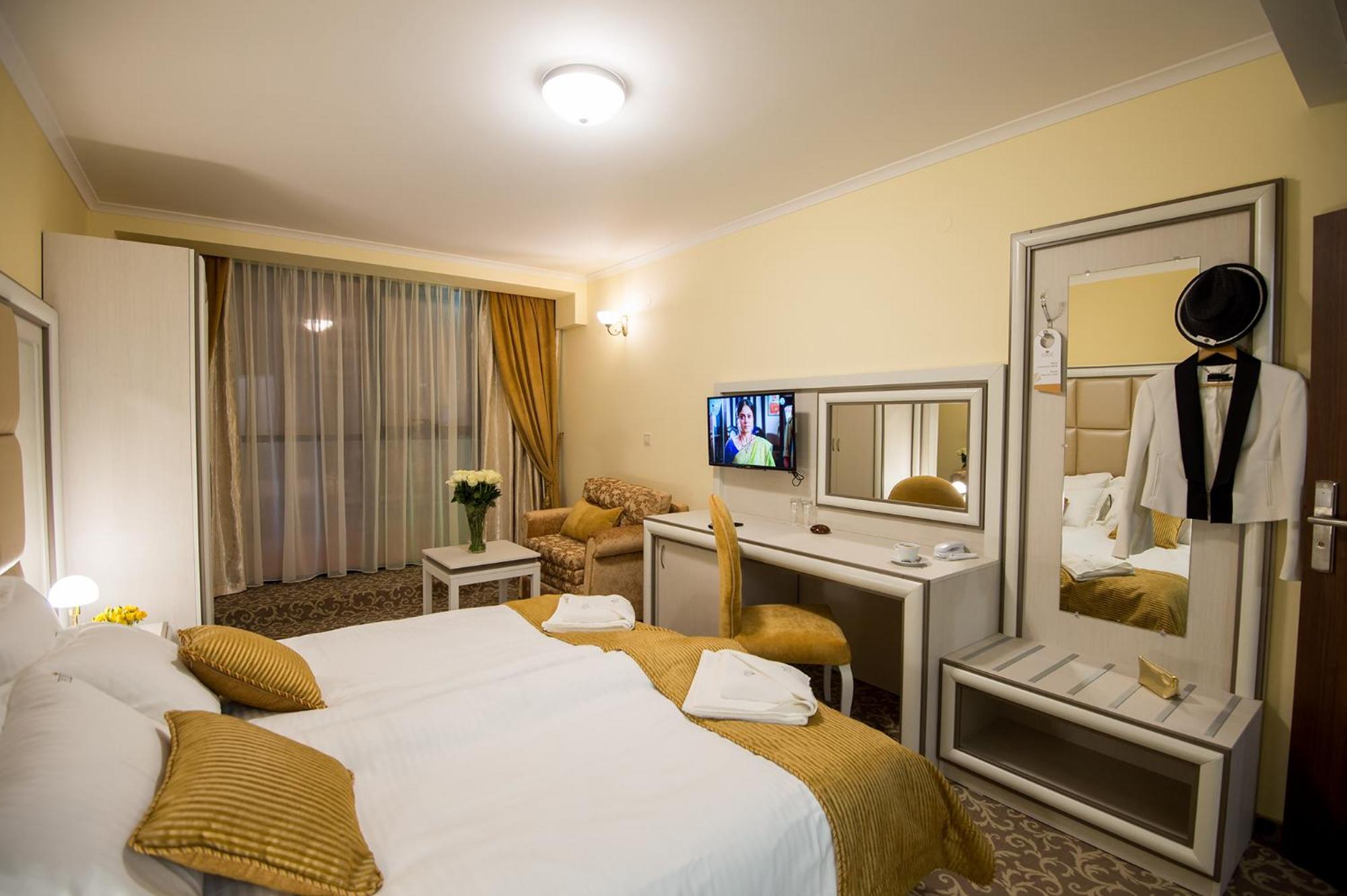 Triple Room with Balcony photo 3