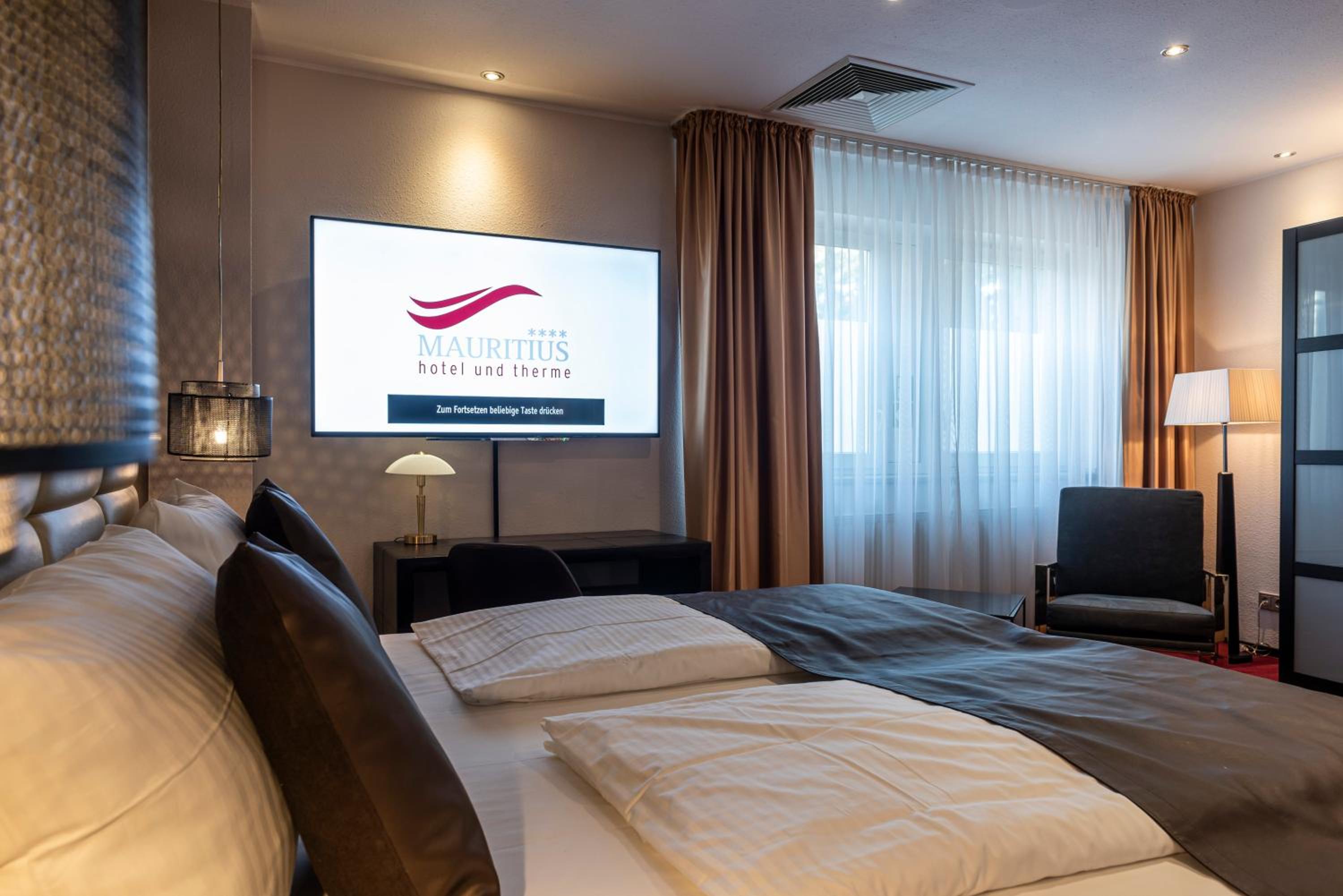 Standard Double or Twin Room - Photo 1