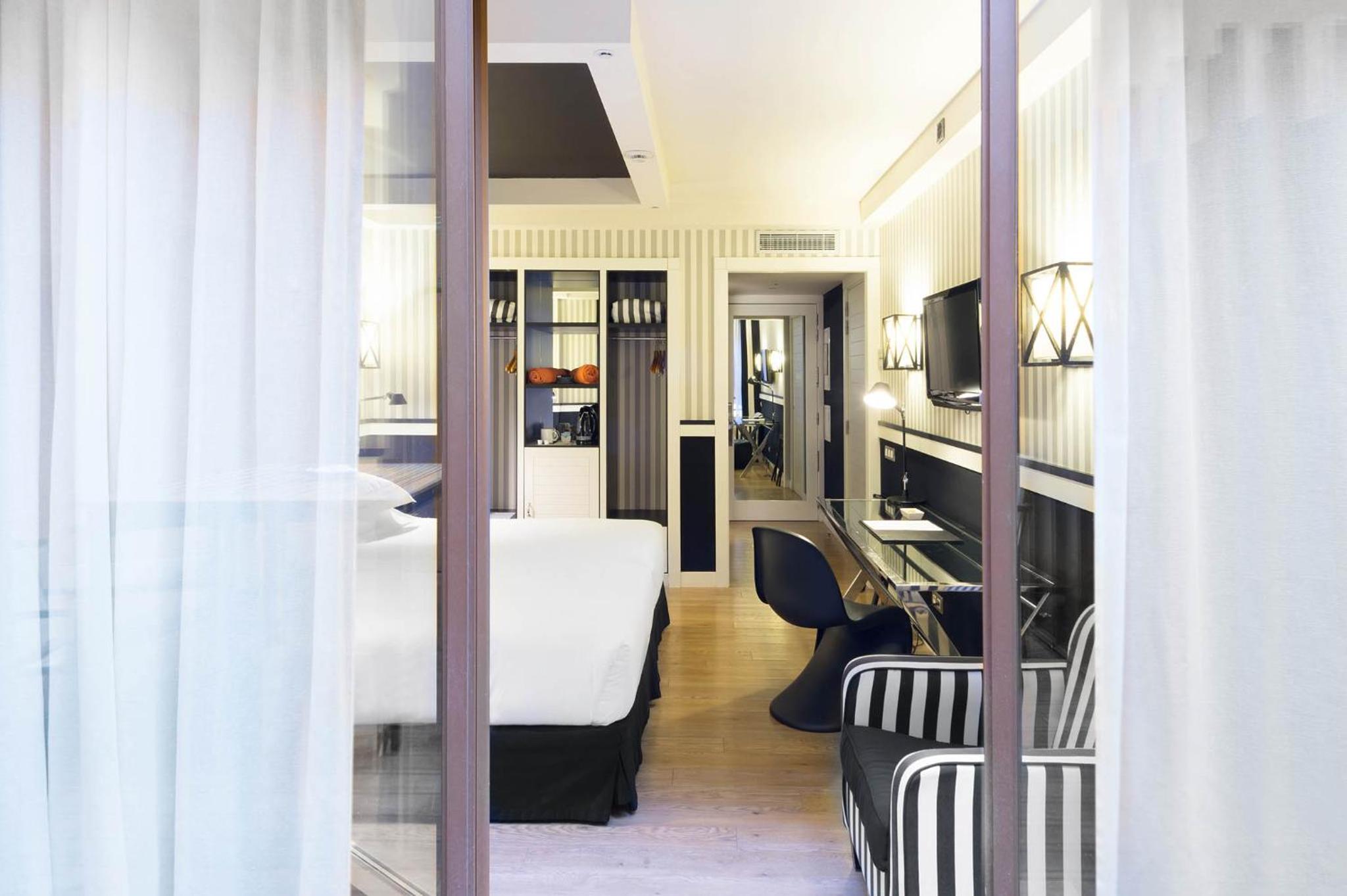 Superior Double or Twin Room photo 1