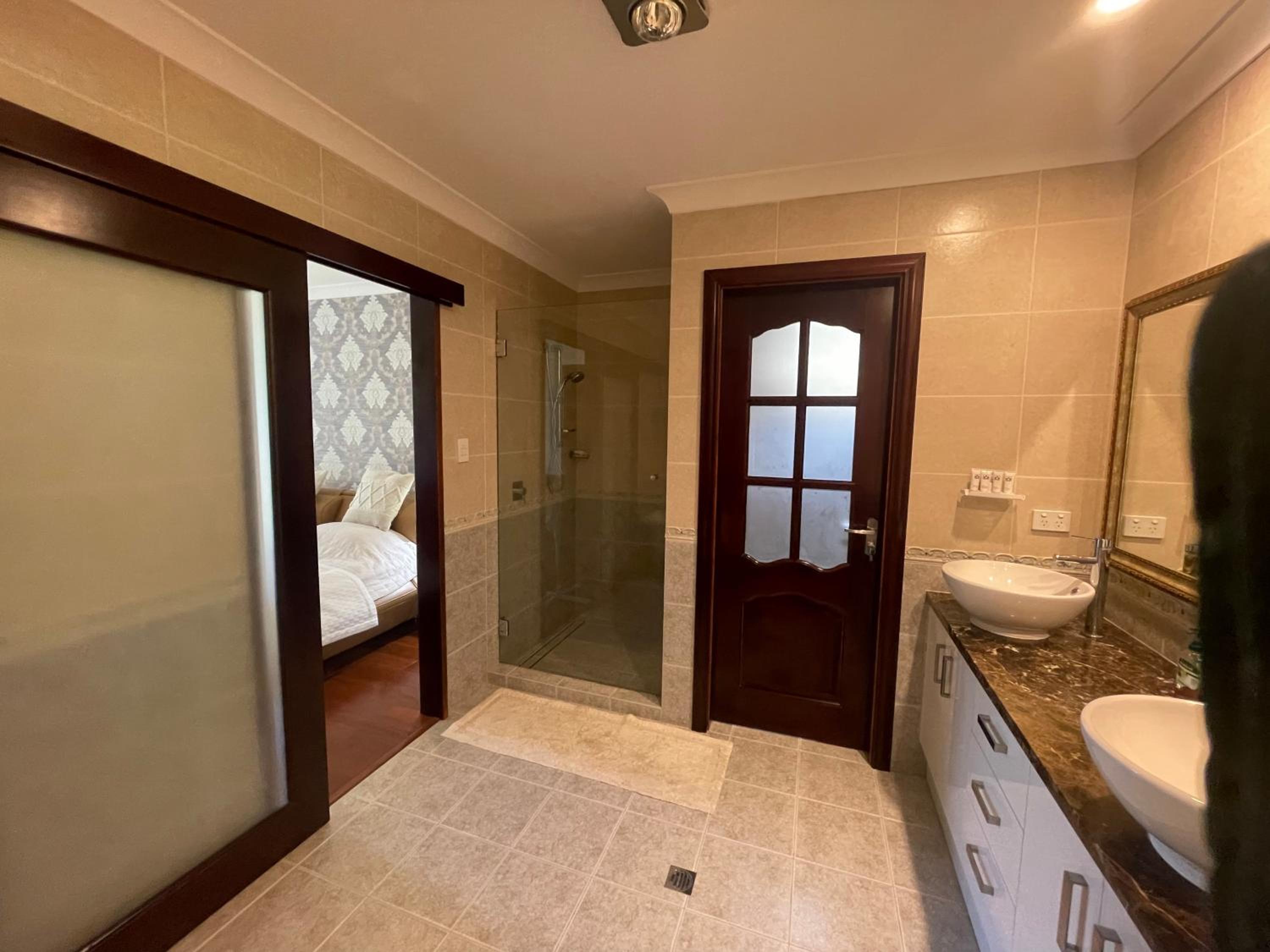 Double Room with Private Bathroom photo 3