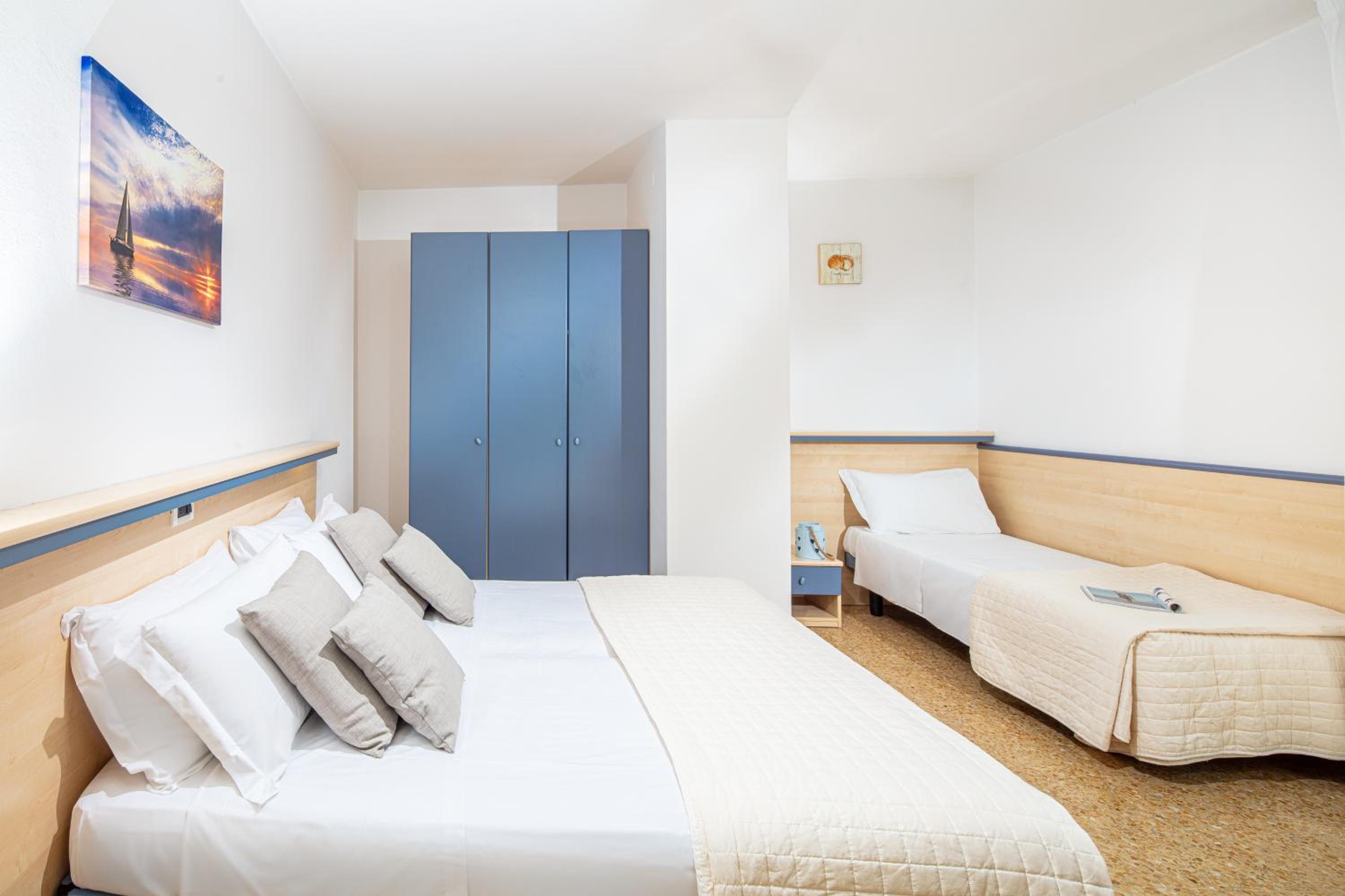 Family Suite with Terrace and Sea View - Photo 1