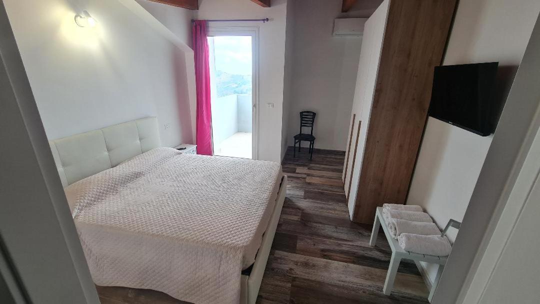 Double Room with Sea View photo 1
