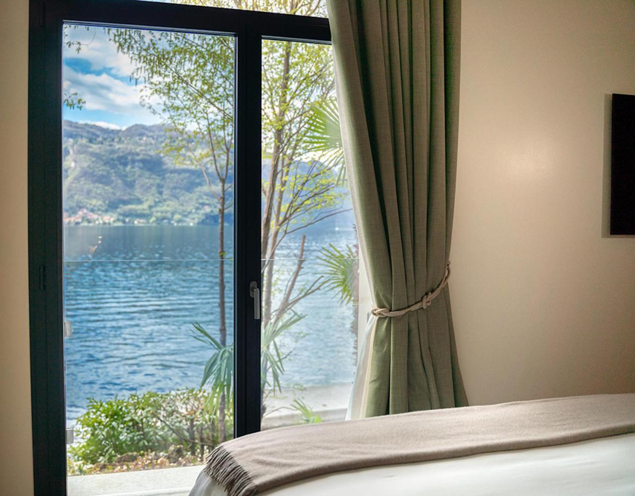 Junior Suite with Lake View - Separate building photo 3