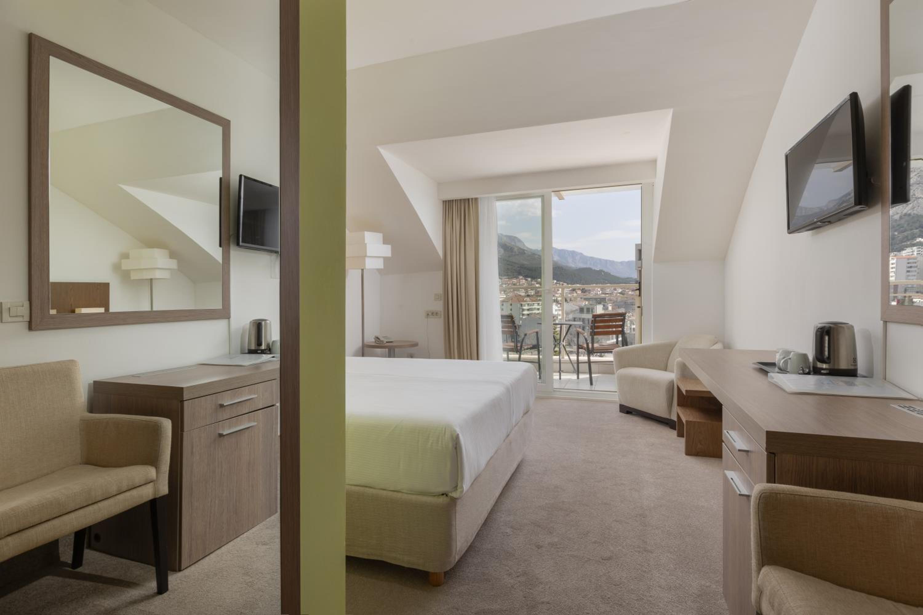 Standard Double Room - Photo 4