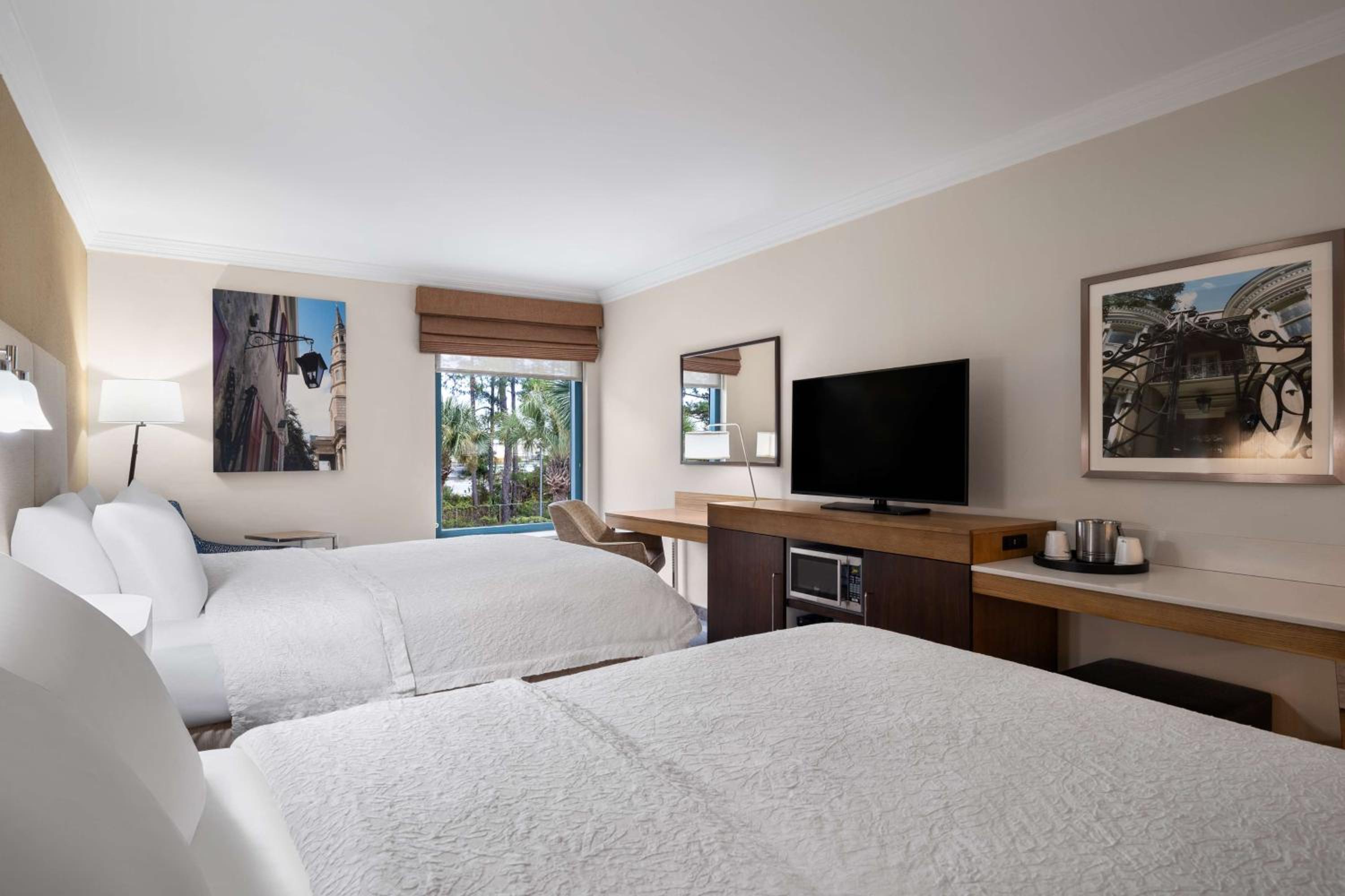 Room with Two Queen Beds - Non-Smoking