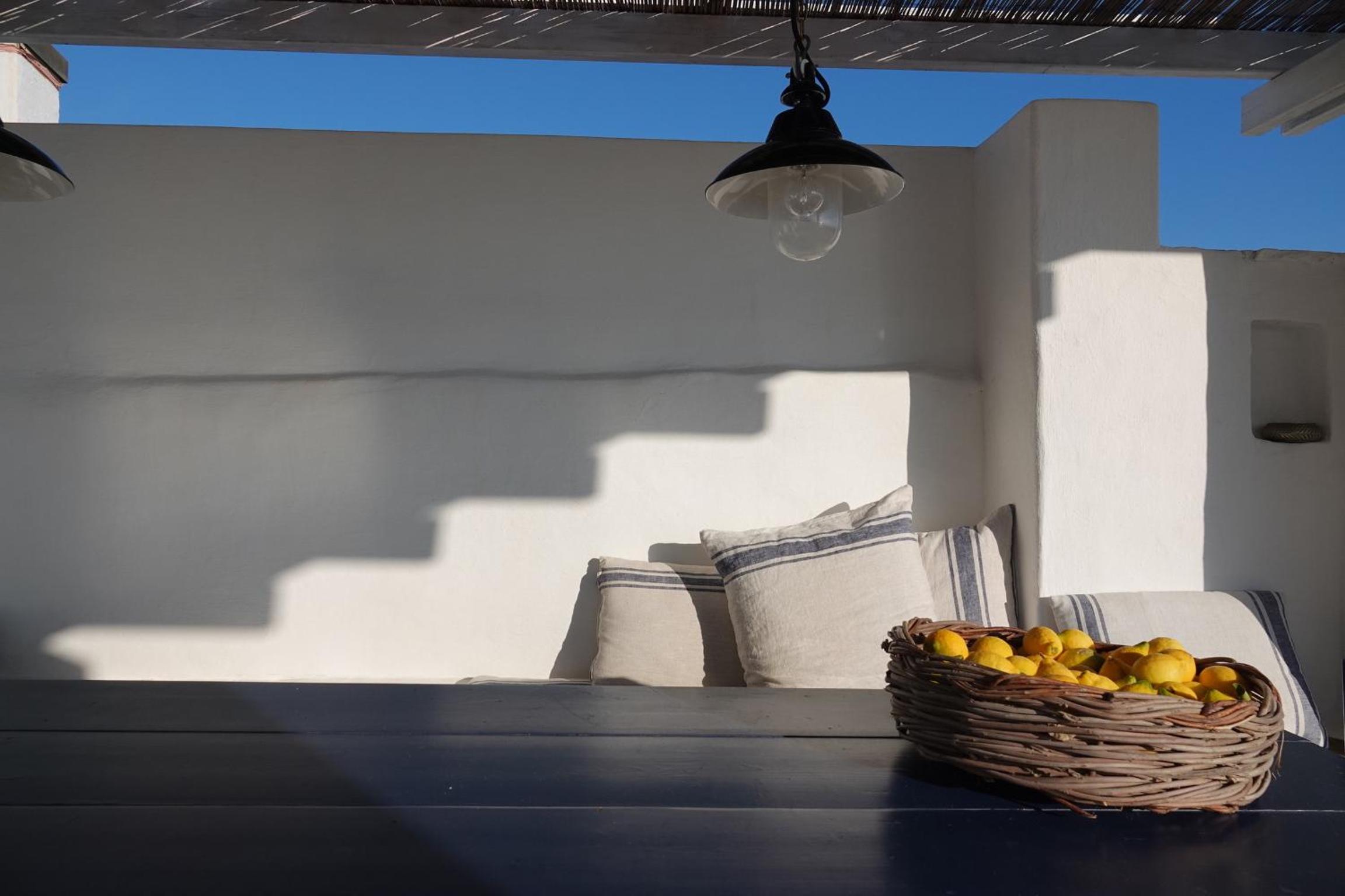 Villa with Sea View - Photo 17