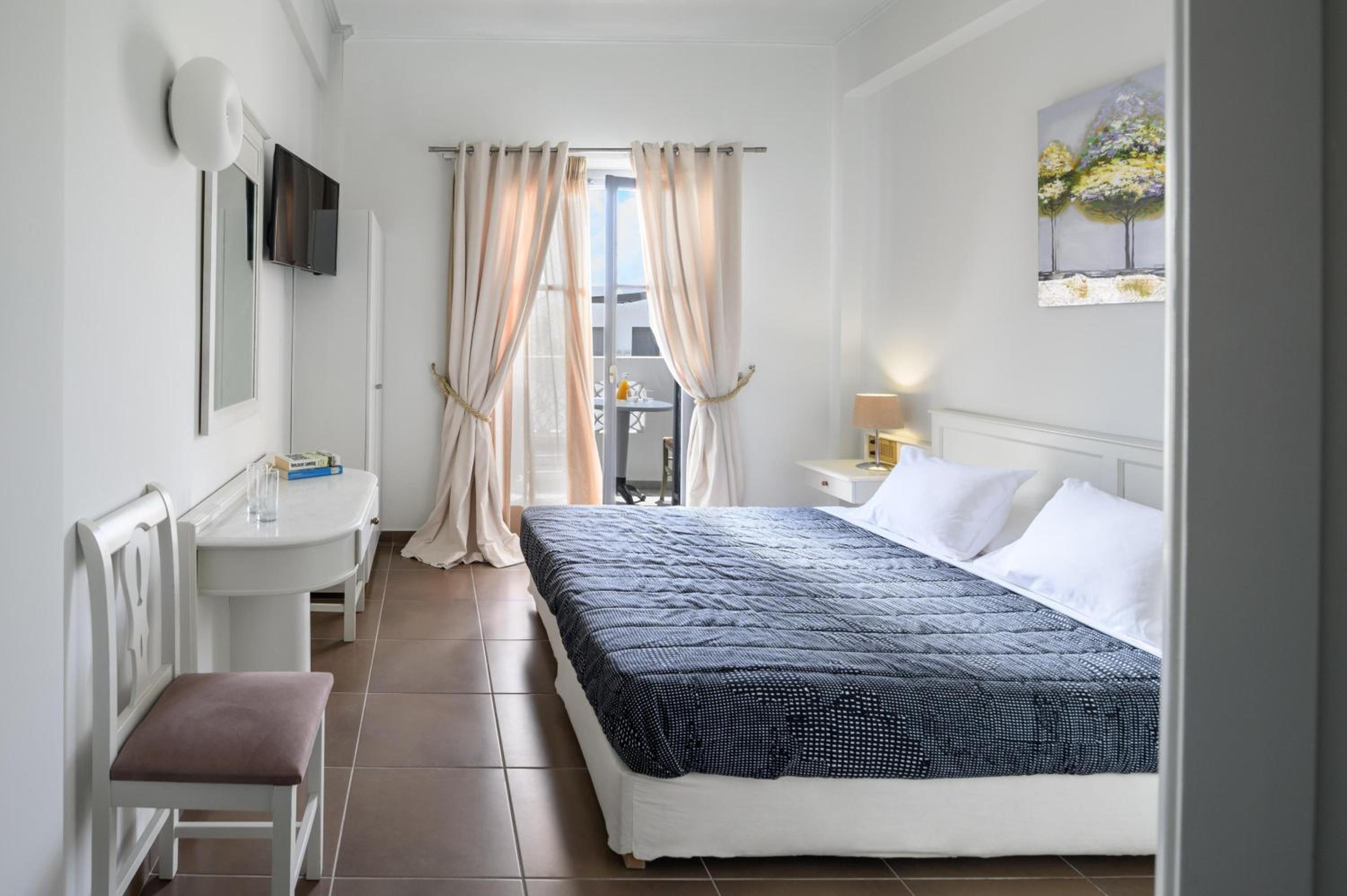 Double Room - Photo 1