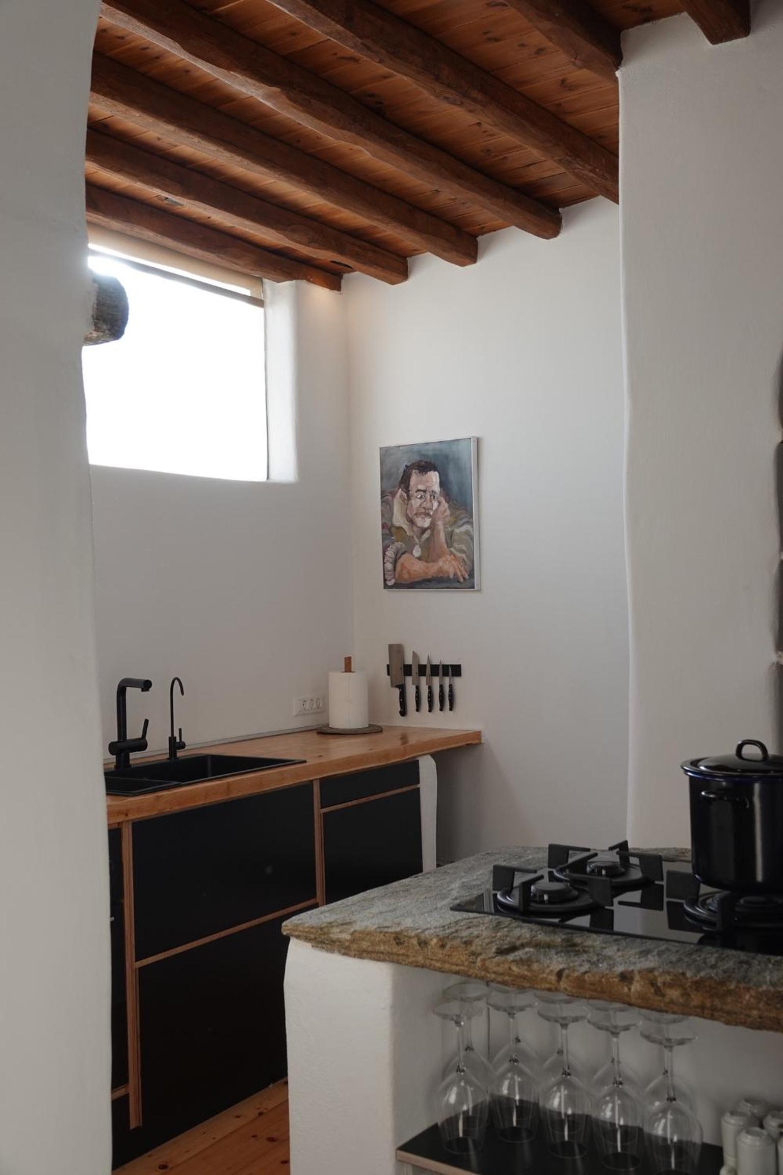 Villa with Sea View - Photo 32