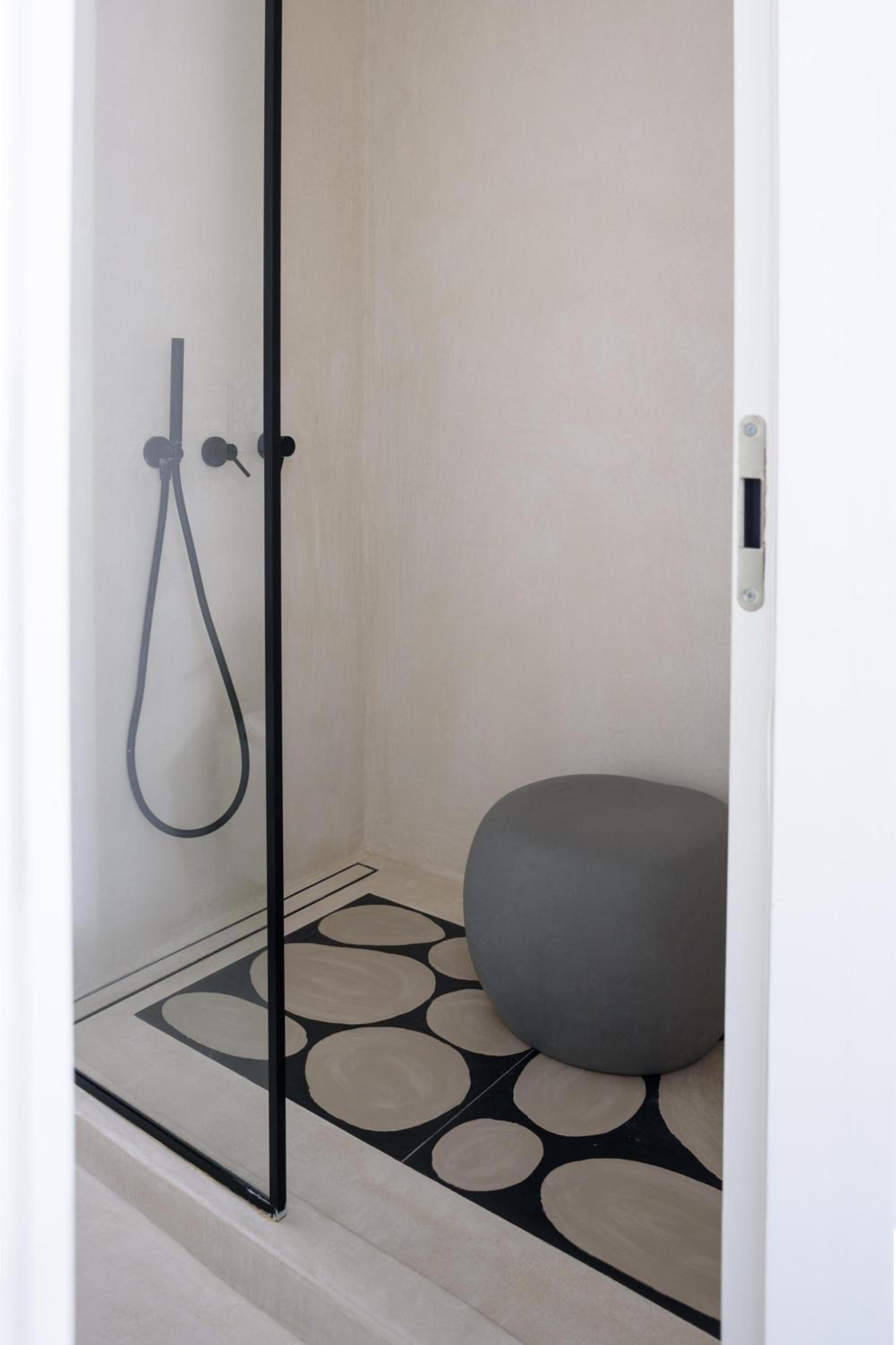 Junior Suite with Spa Bath - Photo 14