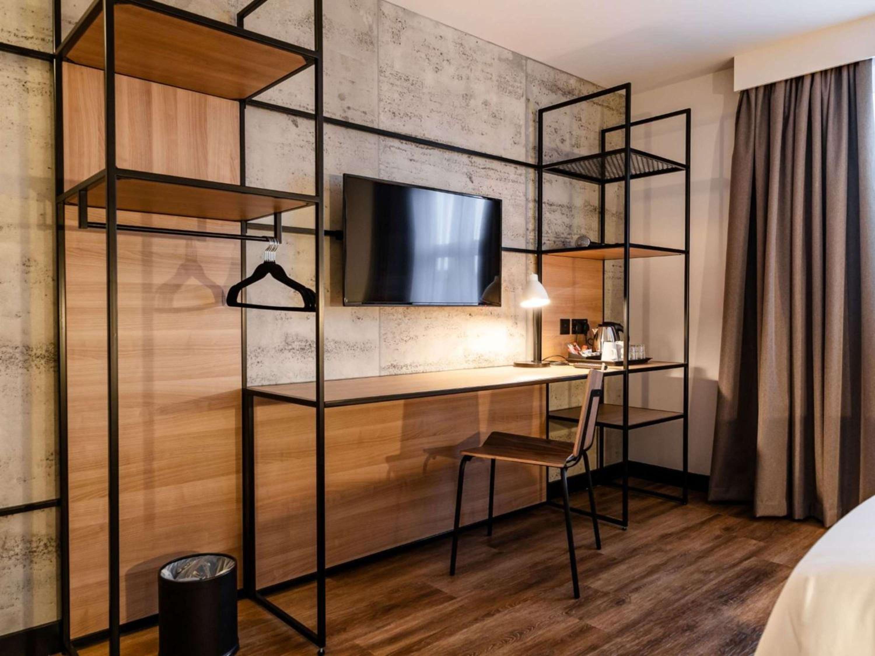 Standard Twin Room - Photo 4