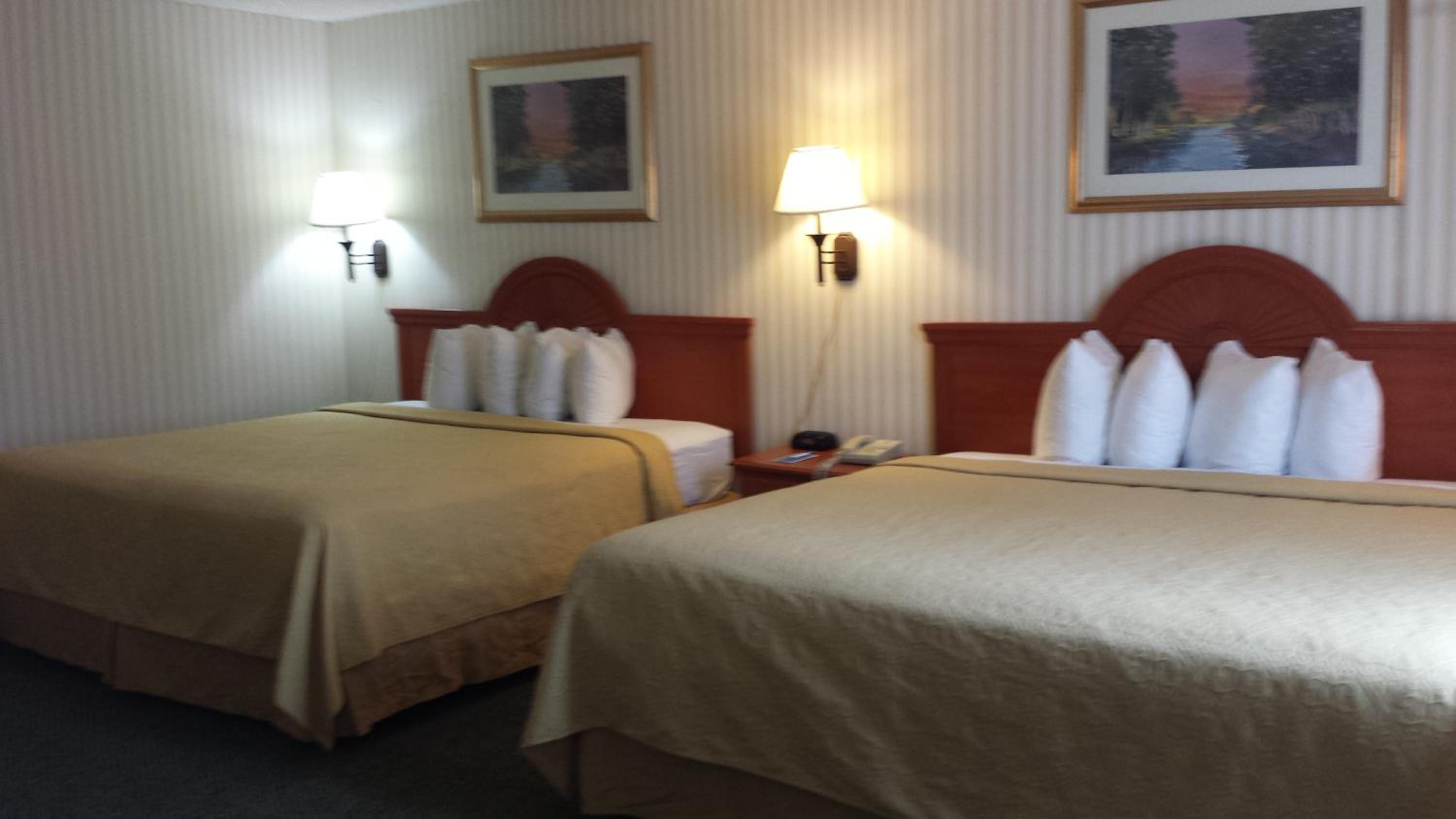 Double Room with Two Double Beds - Non-Smoking - Photo 1