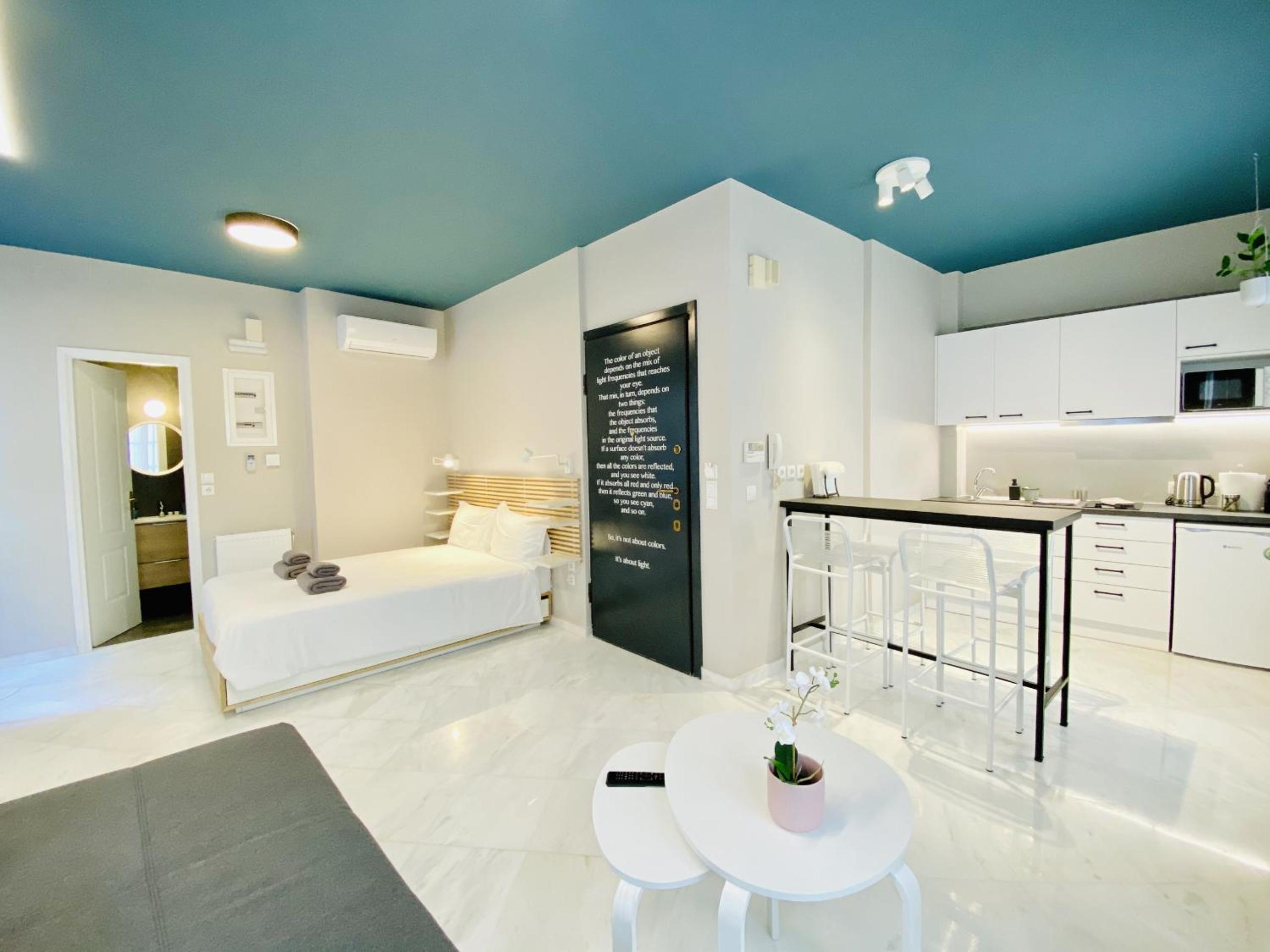 Studio Apartment