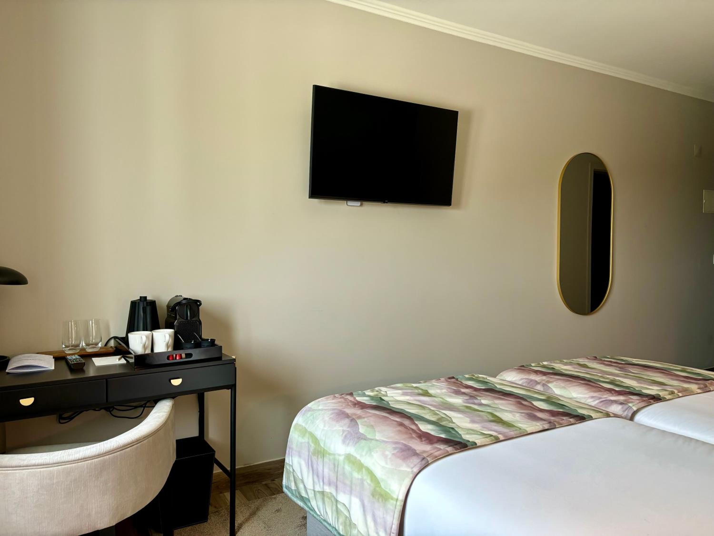 Superior Twin Room photo 3