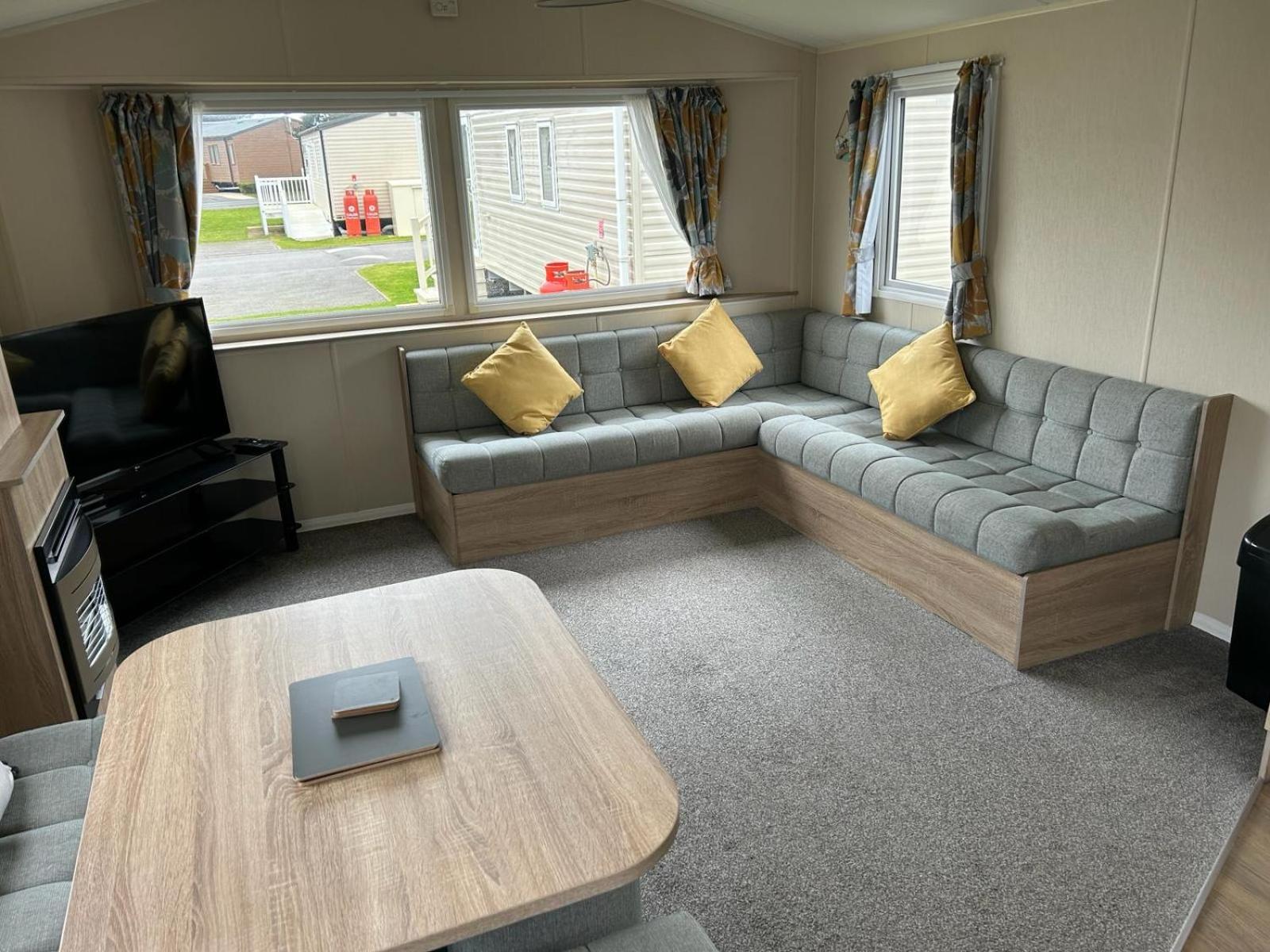 Caravan photo 1