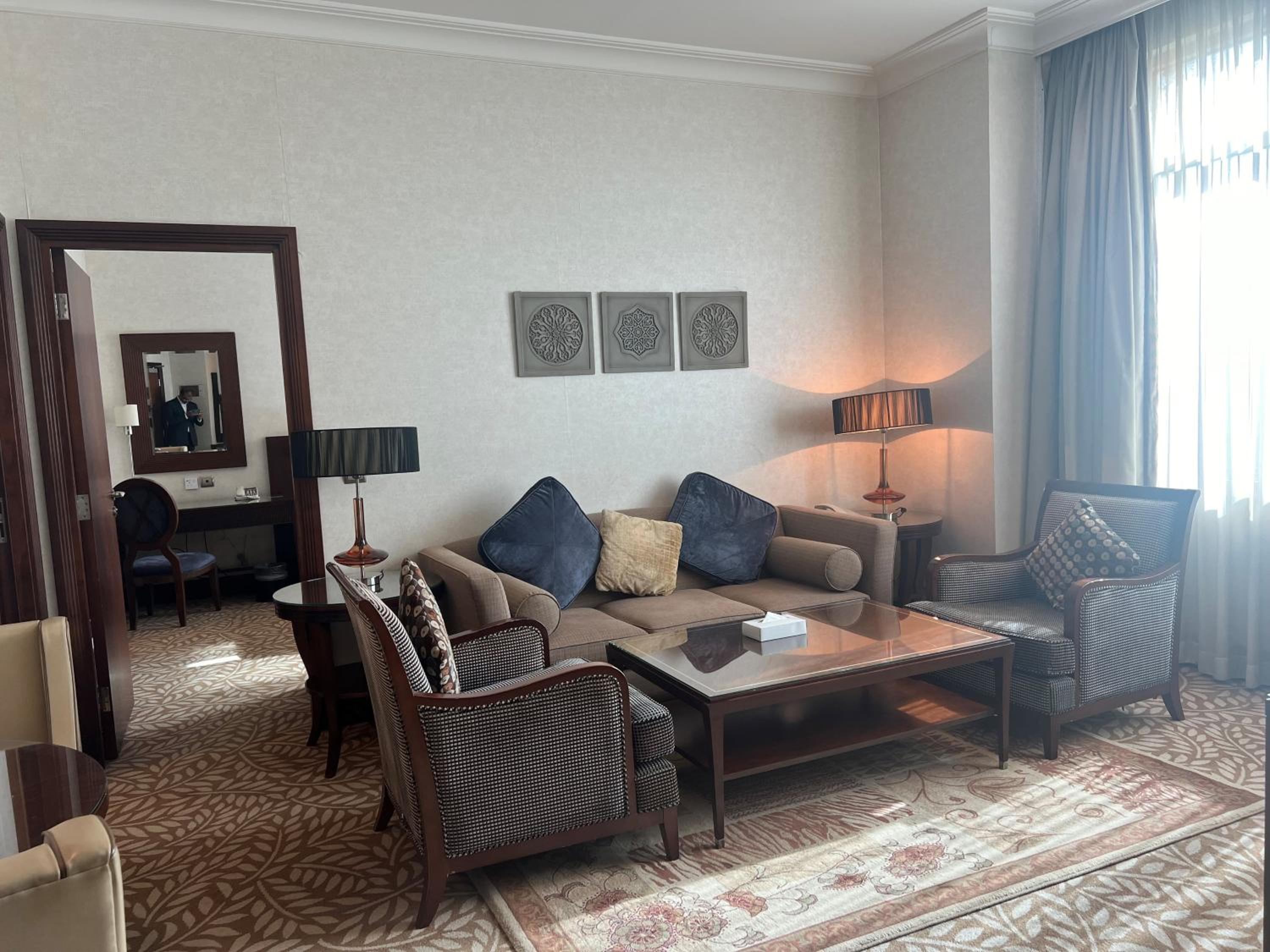 Executive suite one room Tower 1 photo 1