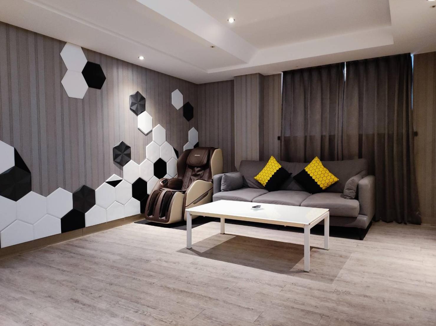 Deluxe Twin Room - Photo 2