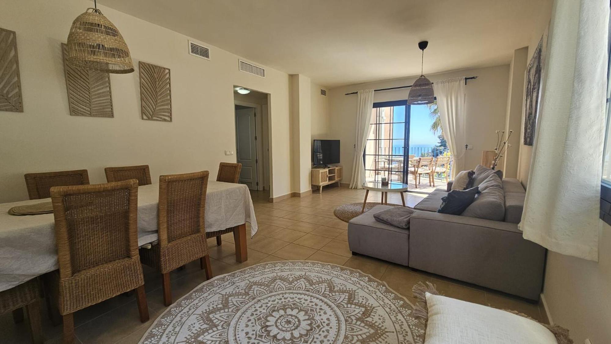 Two-Bedroom Superior Apartment photo 2