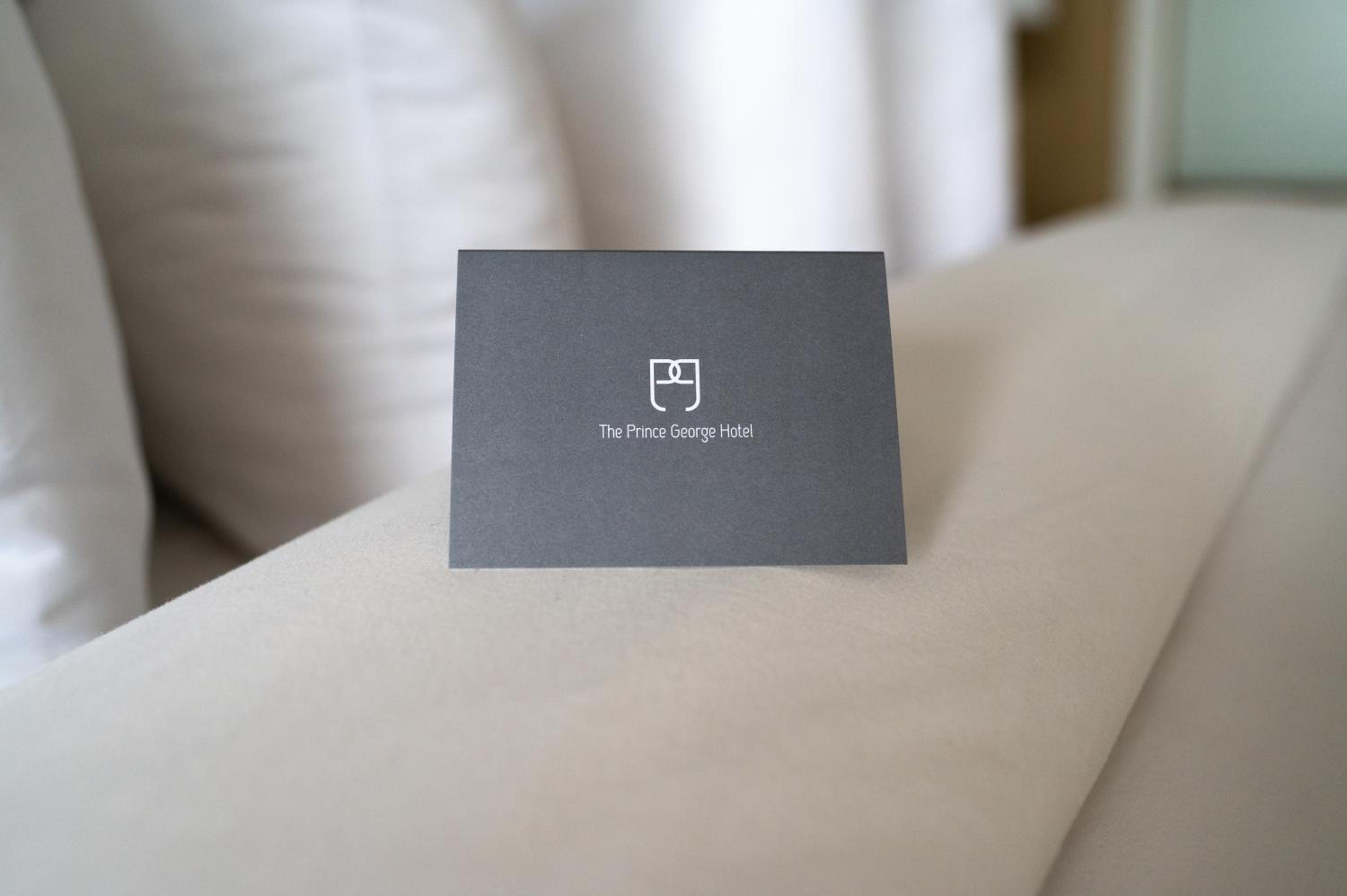 Executive Room - Photo 6