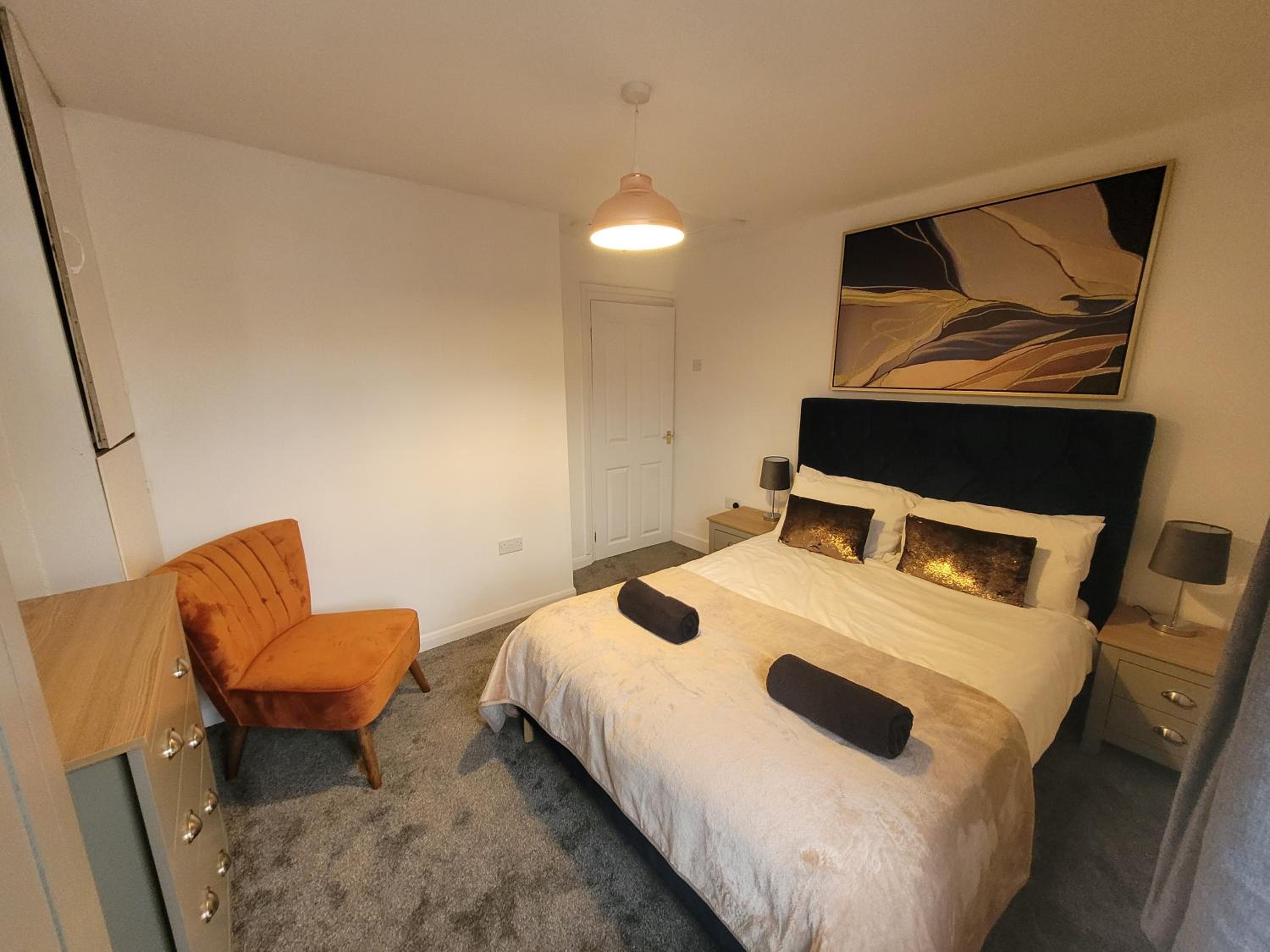 Two-Bedroom House photo 3