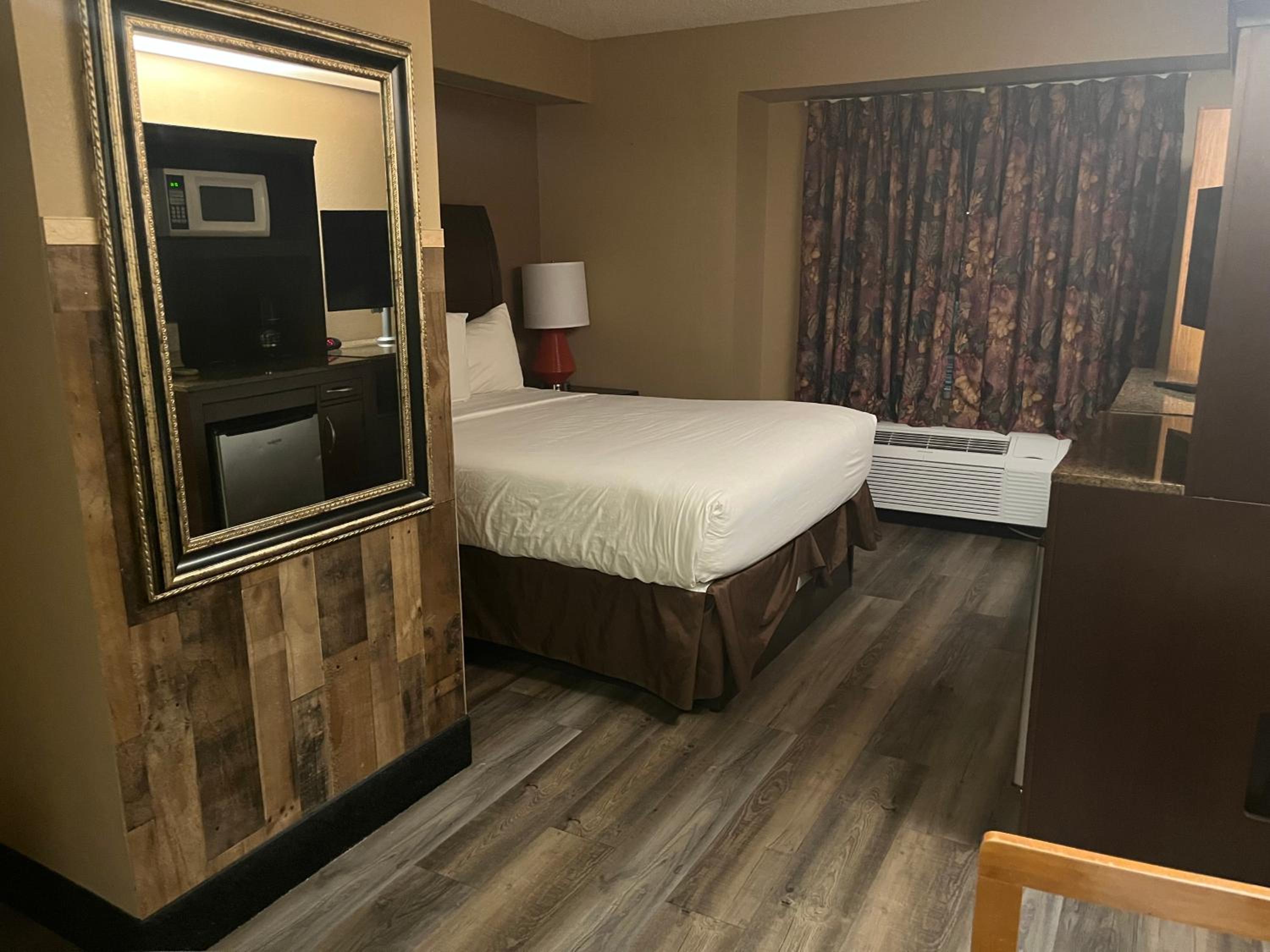 Queen Room photo 3
