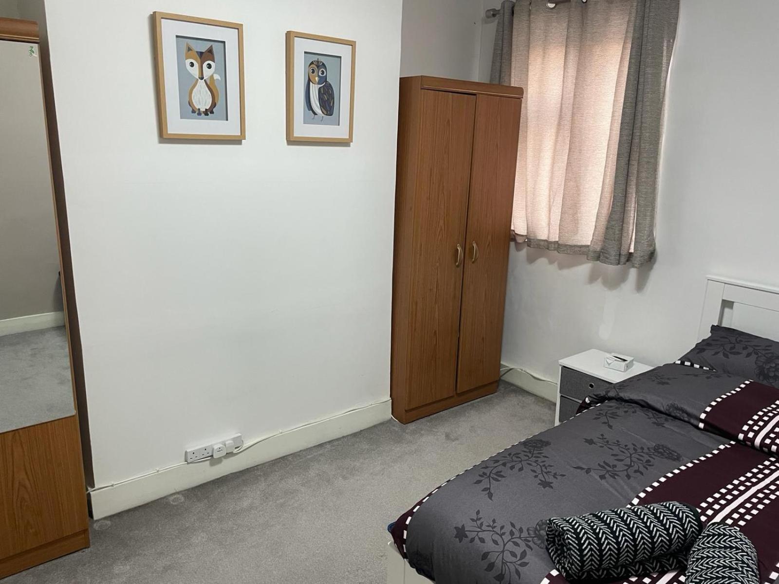 Double Room with Shared Bathroom photo 3