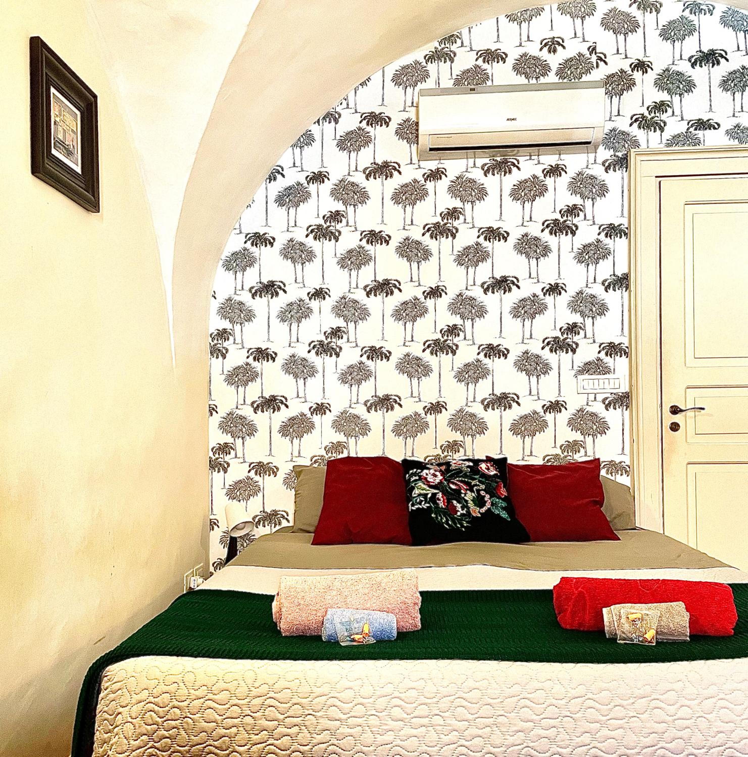 Two-Bedroom Apartment - Photo 5