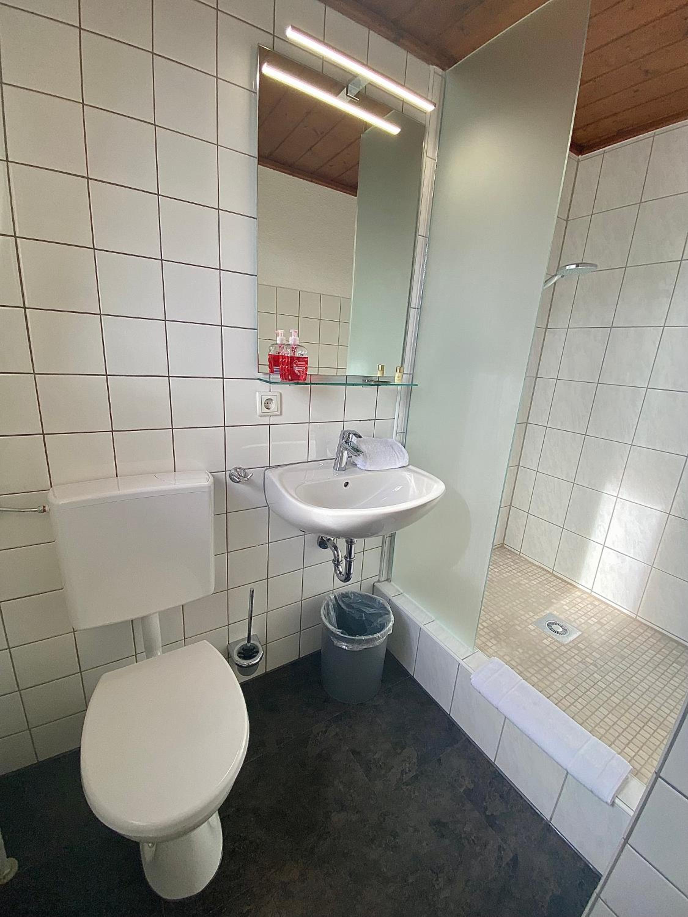 Single Room photo 3