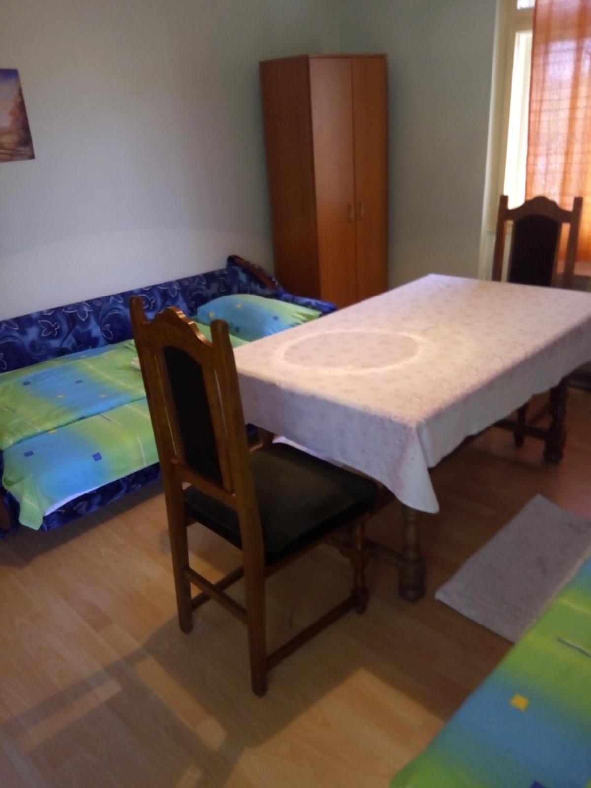 Double Room With Extra Bed photo 1
