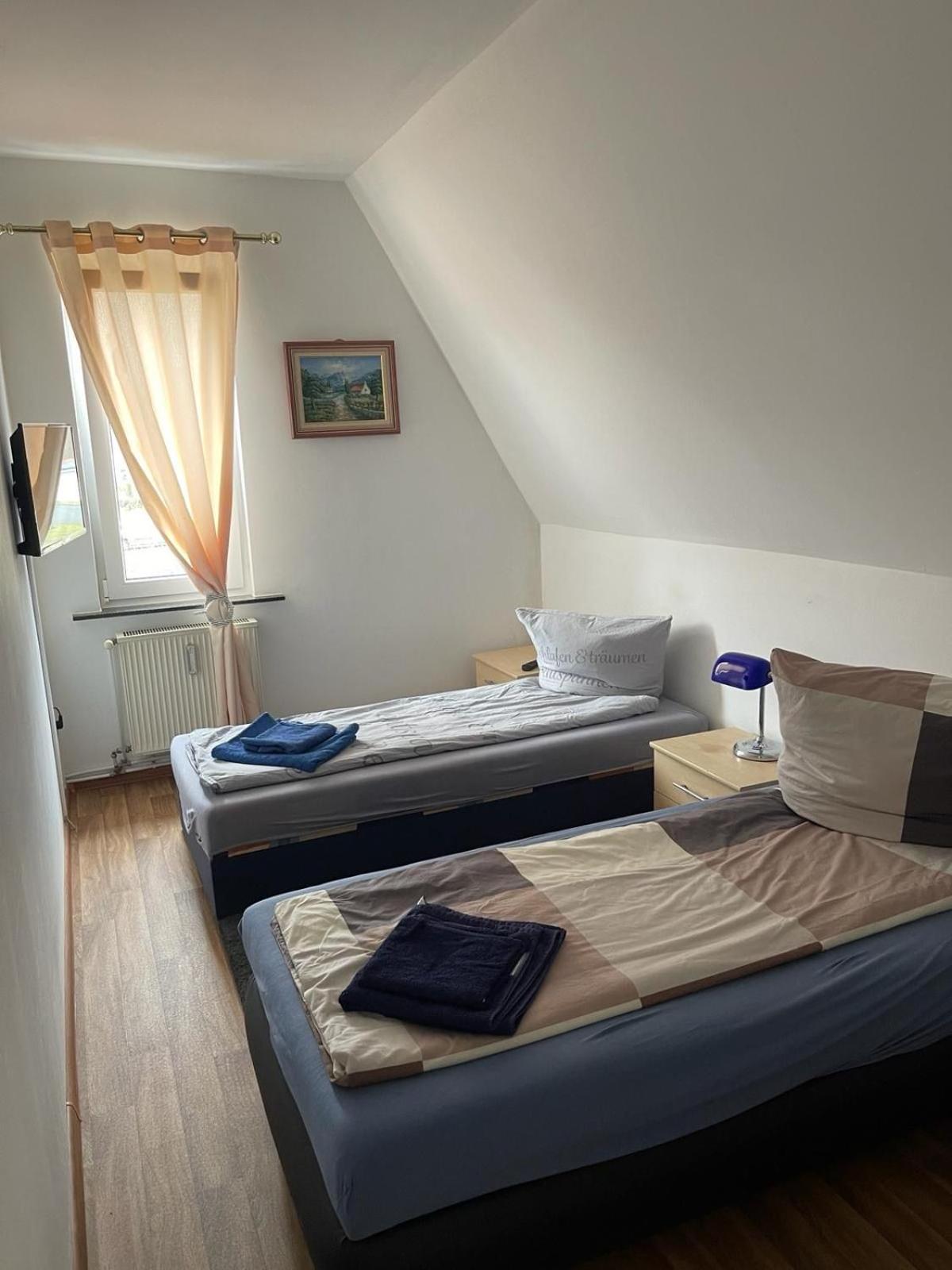 Double Room with Shared Bathroom photo 3