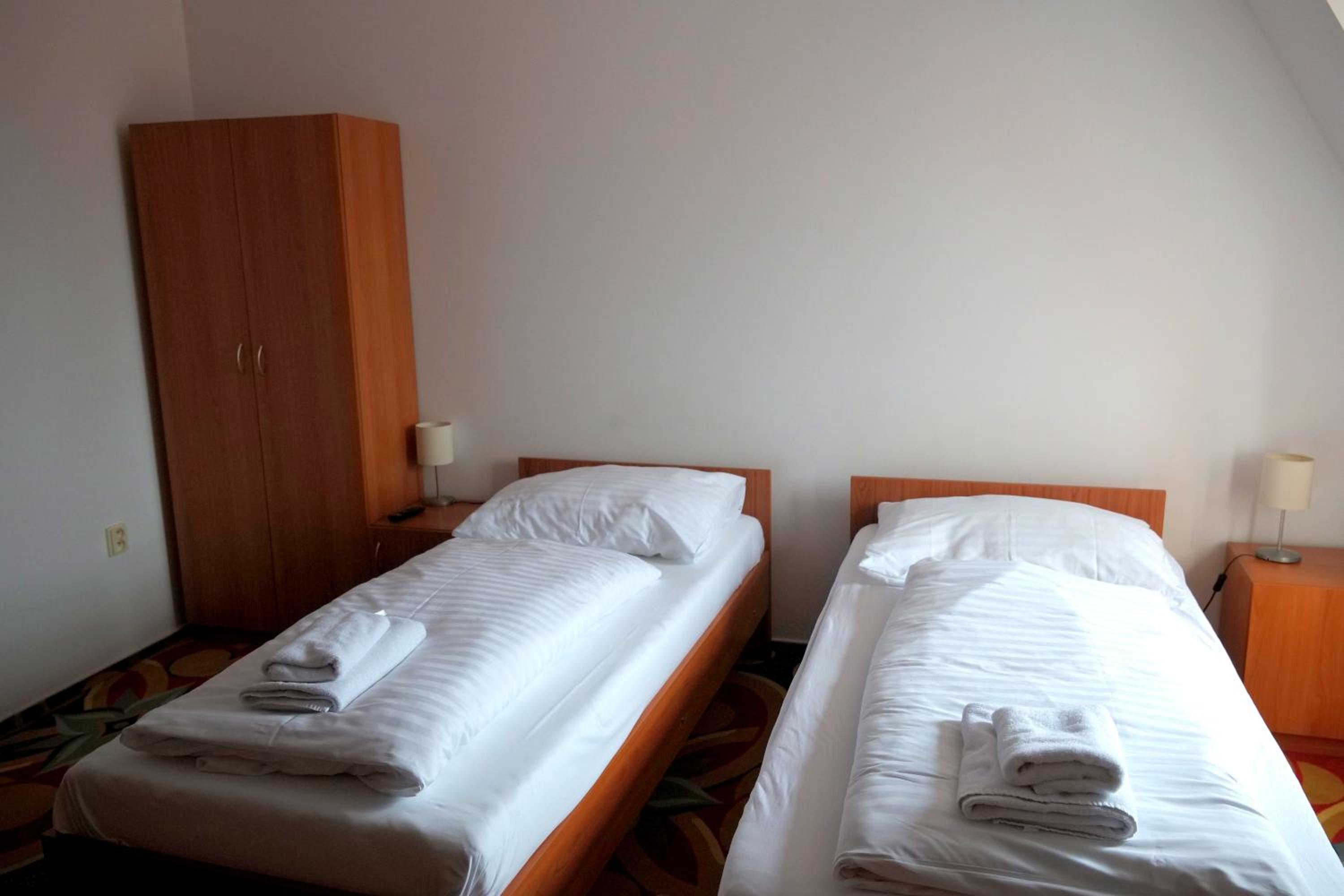 Double or Twin Room photo 3
