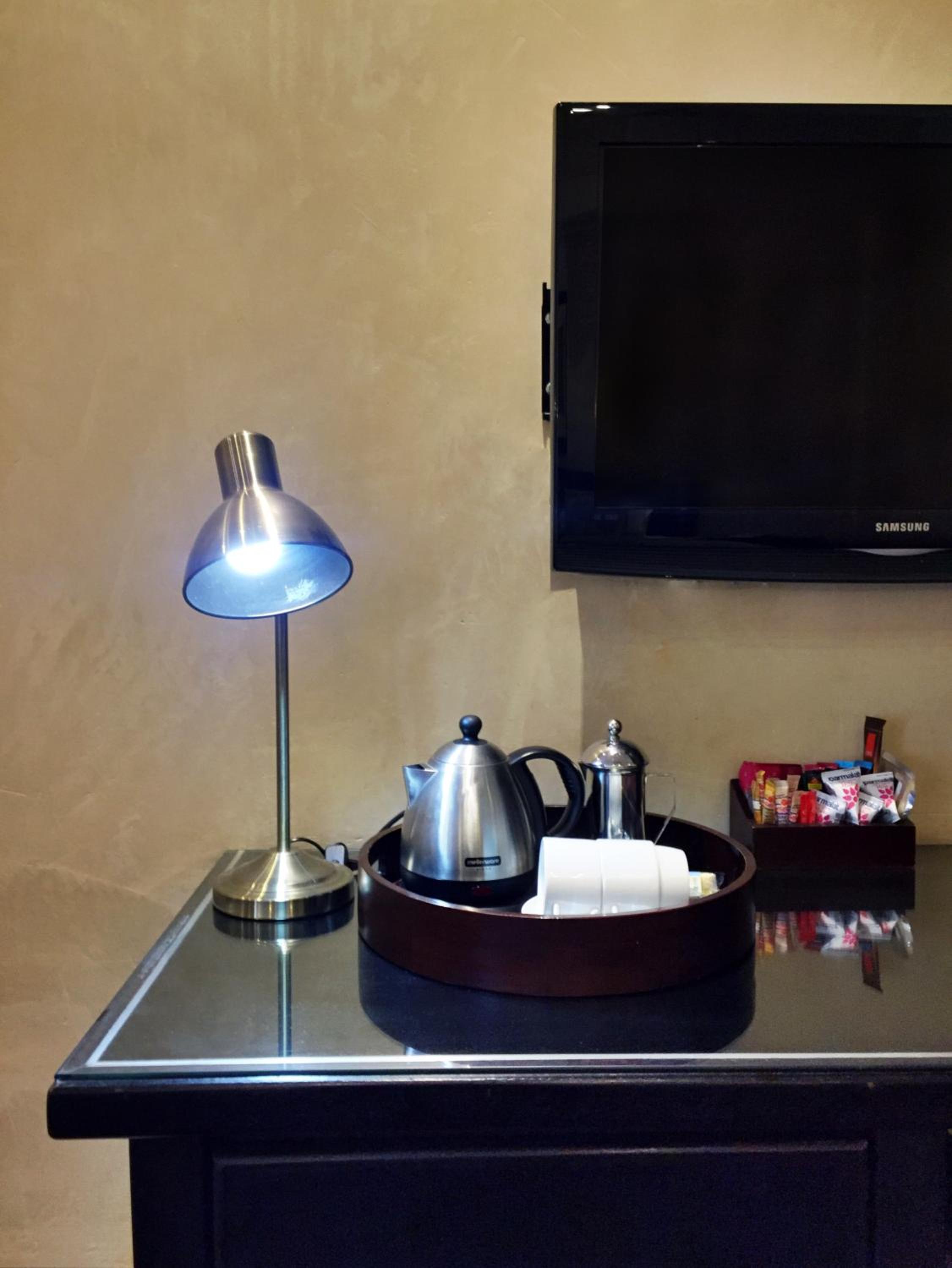 Standard Twin Room - Photo 3