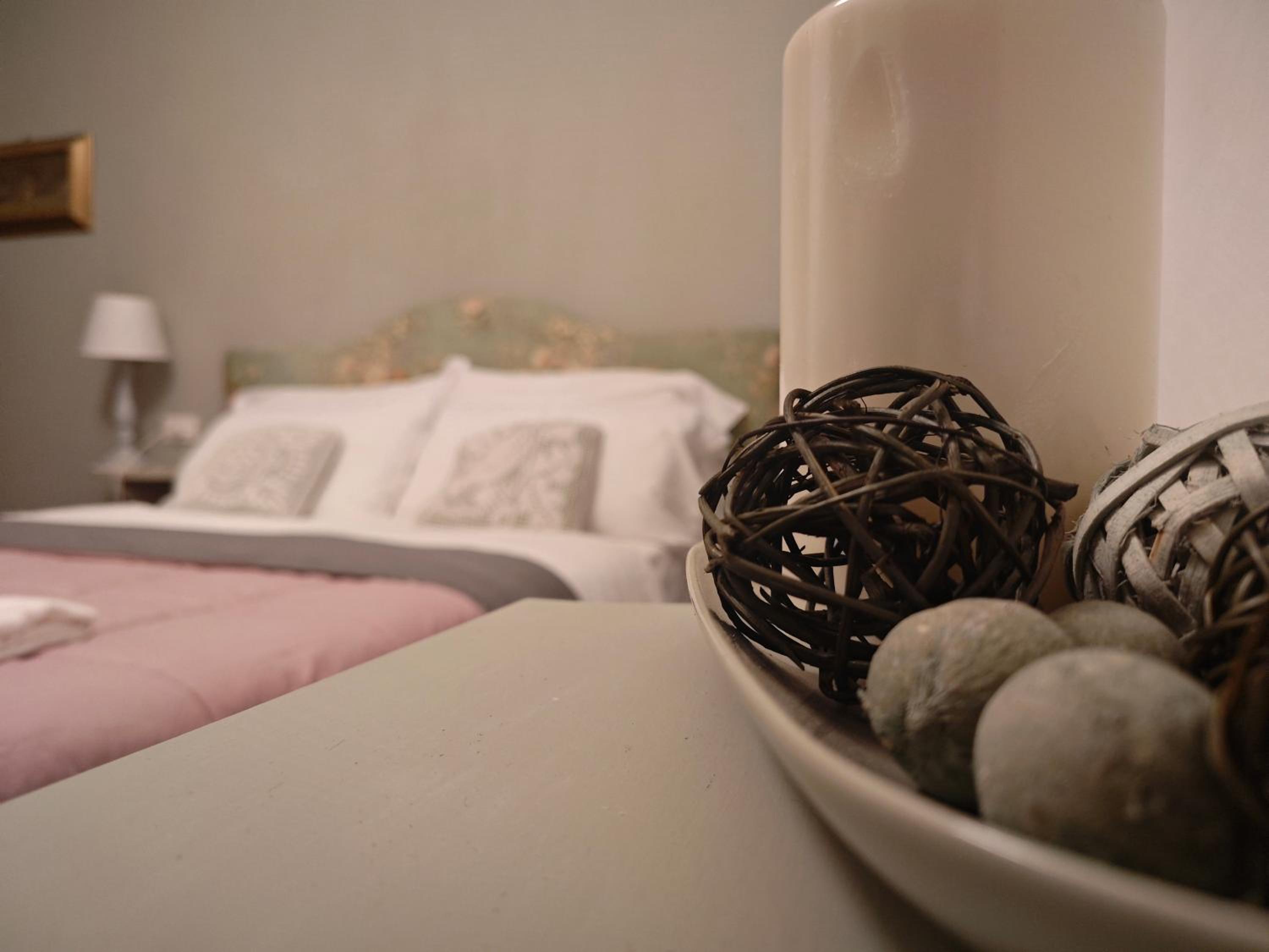Double Room - Photo 12
