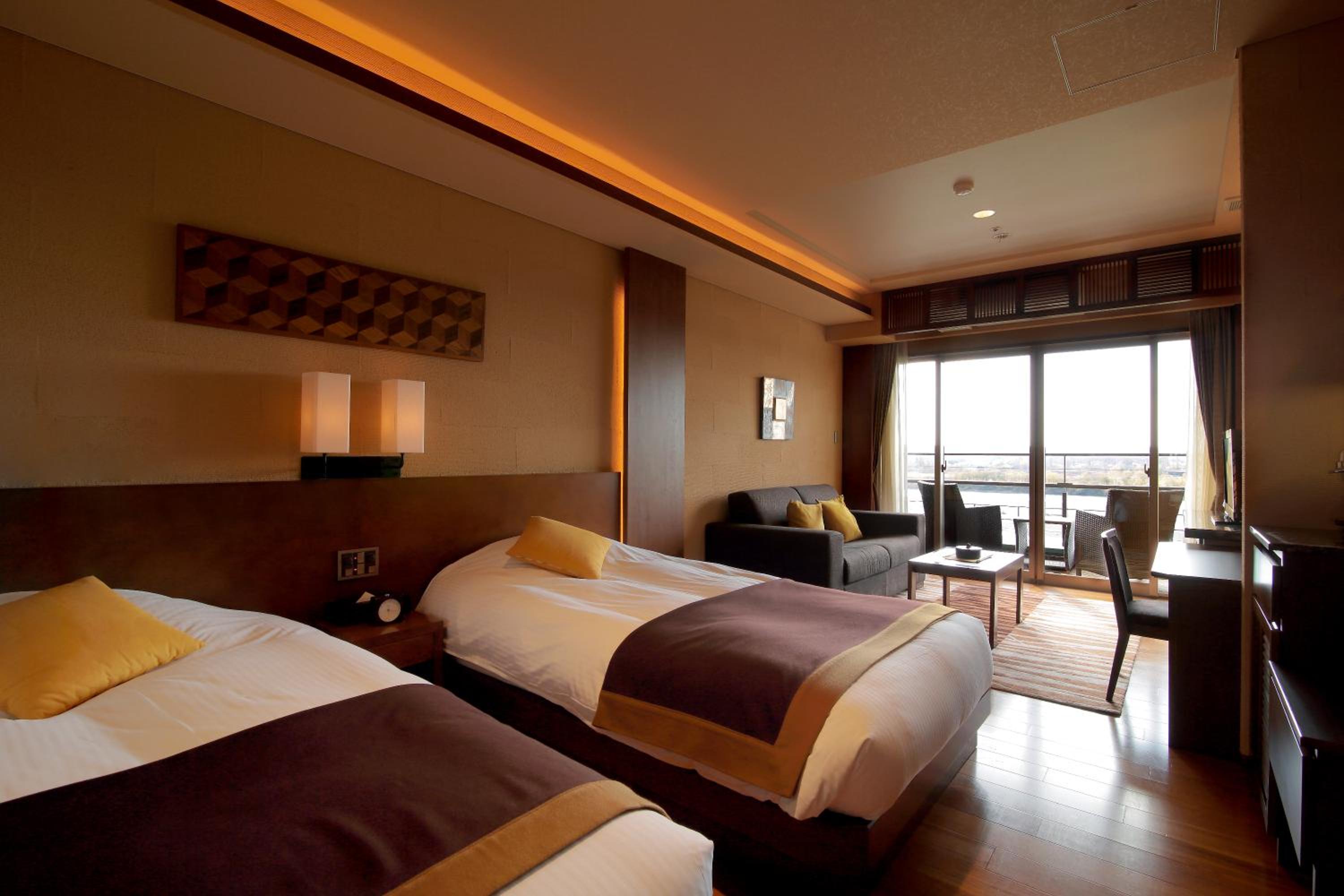Deluxe Room with Open-Air Bath River-View - Non-Smoking photo 1