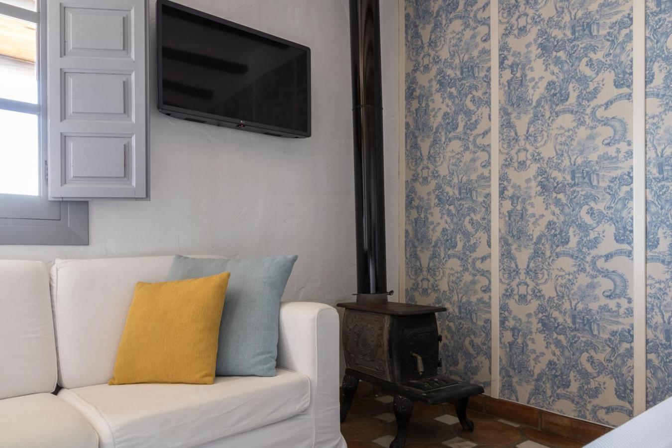 Apartment with Terrace photo 3