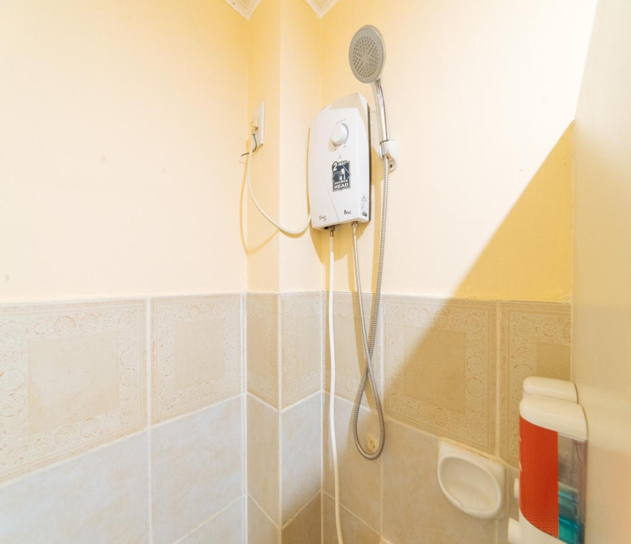 Double Room - Photo 6